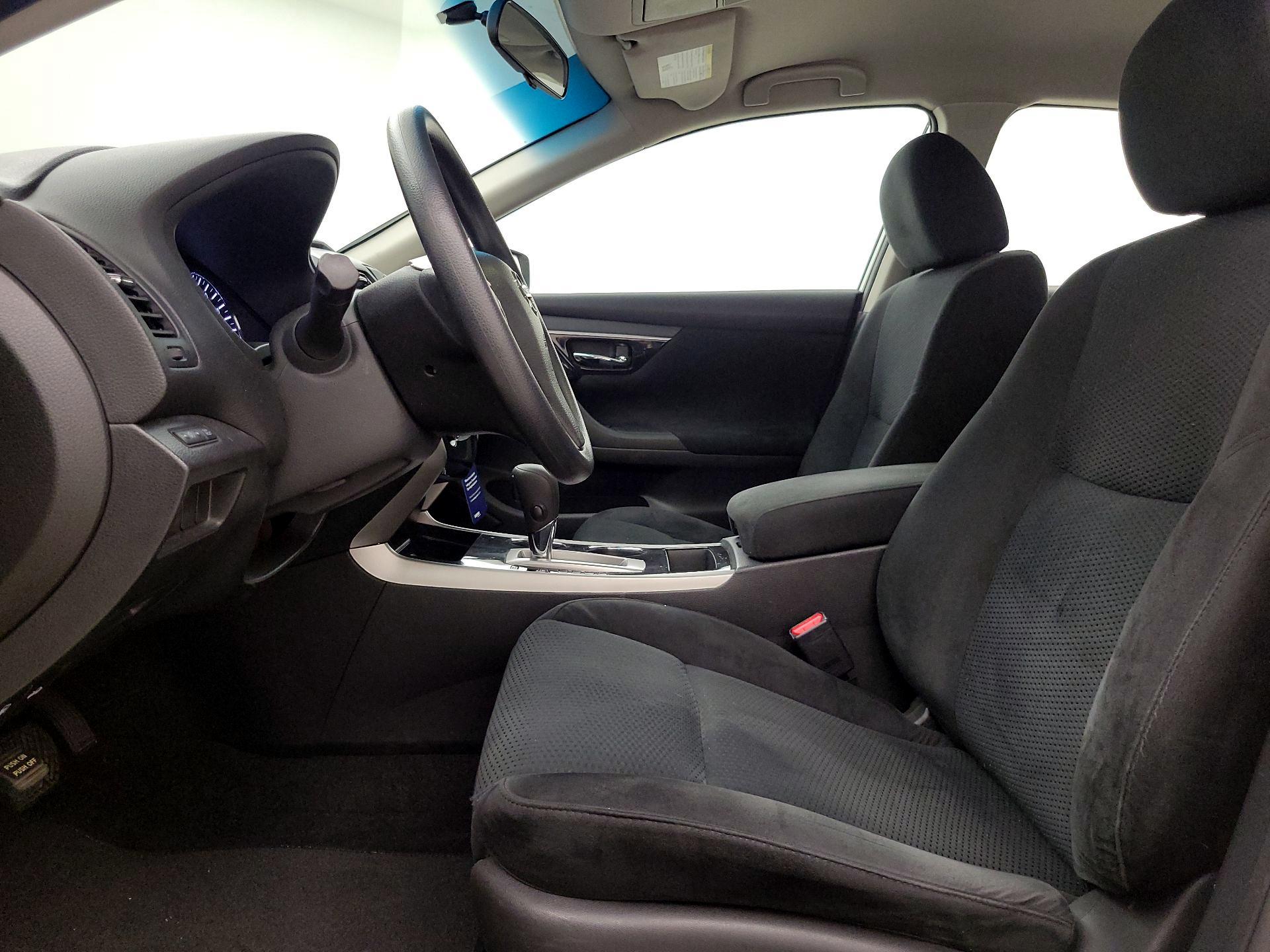 Thumbnail: 2014 Nissan Altima - 11