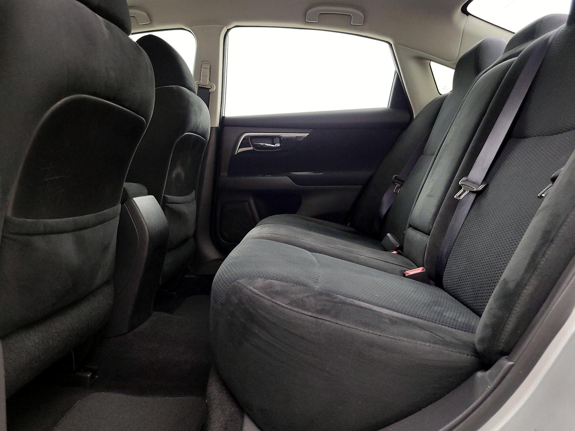 Thumbnail: 2014 Nissan Altima - 18