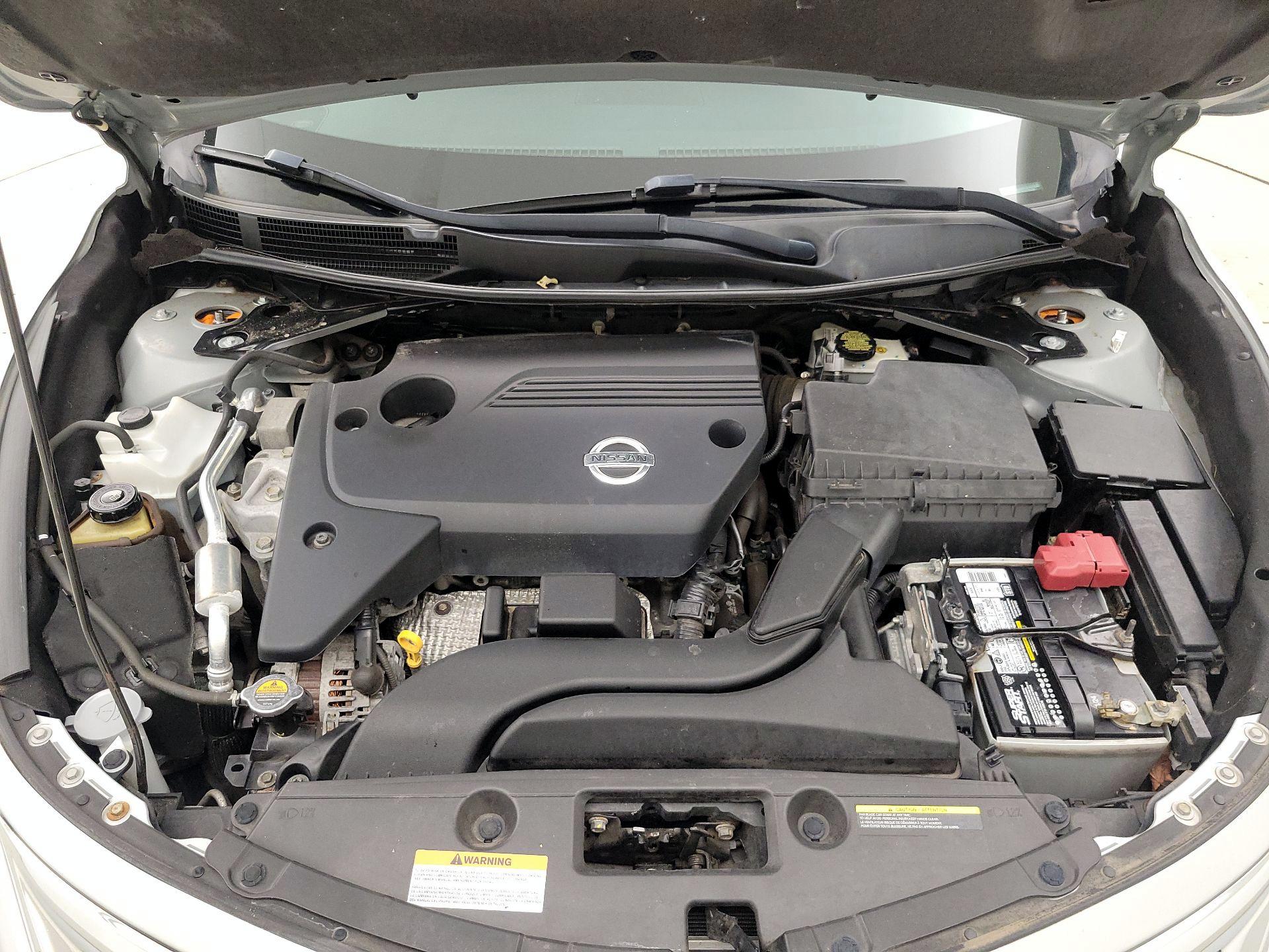 Thumbnail: 2014 Nissan Altima - 20