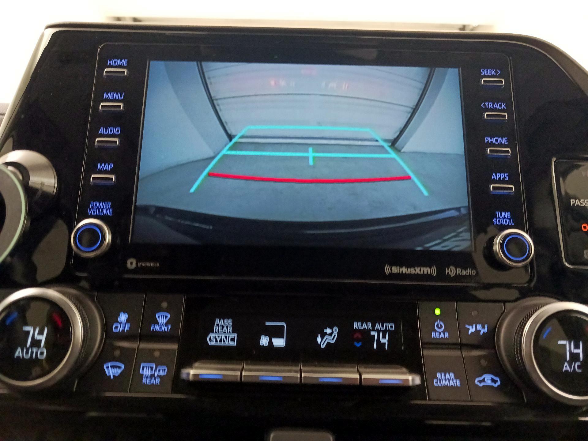 Thumbnail: 2022 Toyota Highlander - 14