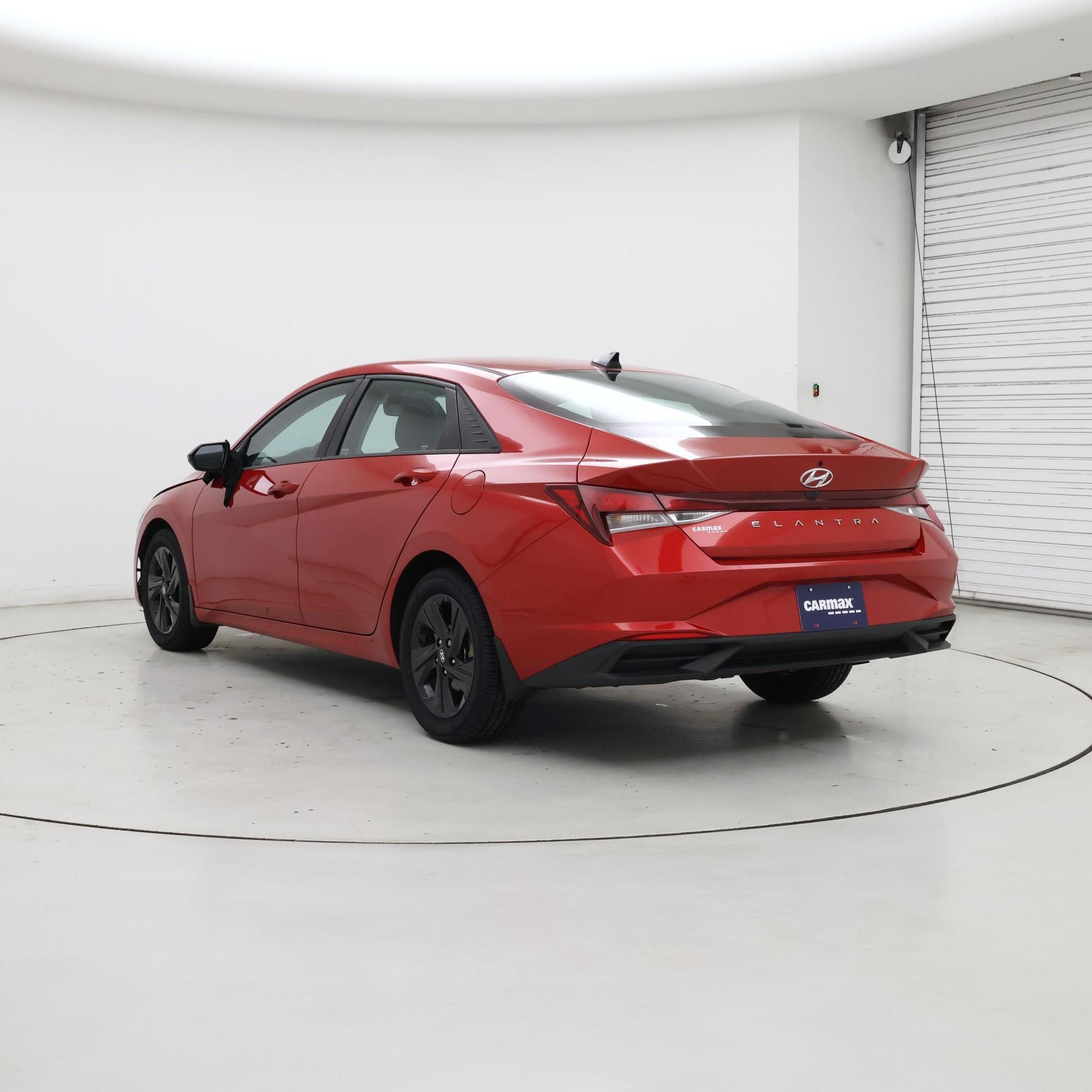 Thumbnail: 2022 Hyundai Elantra - 2