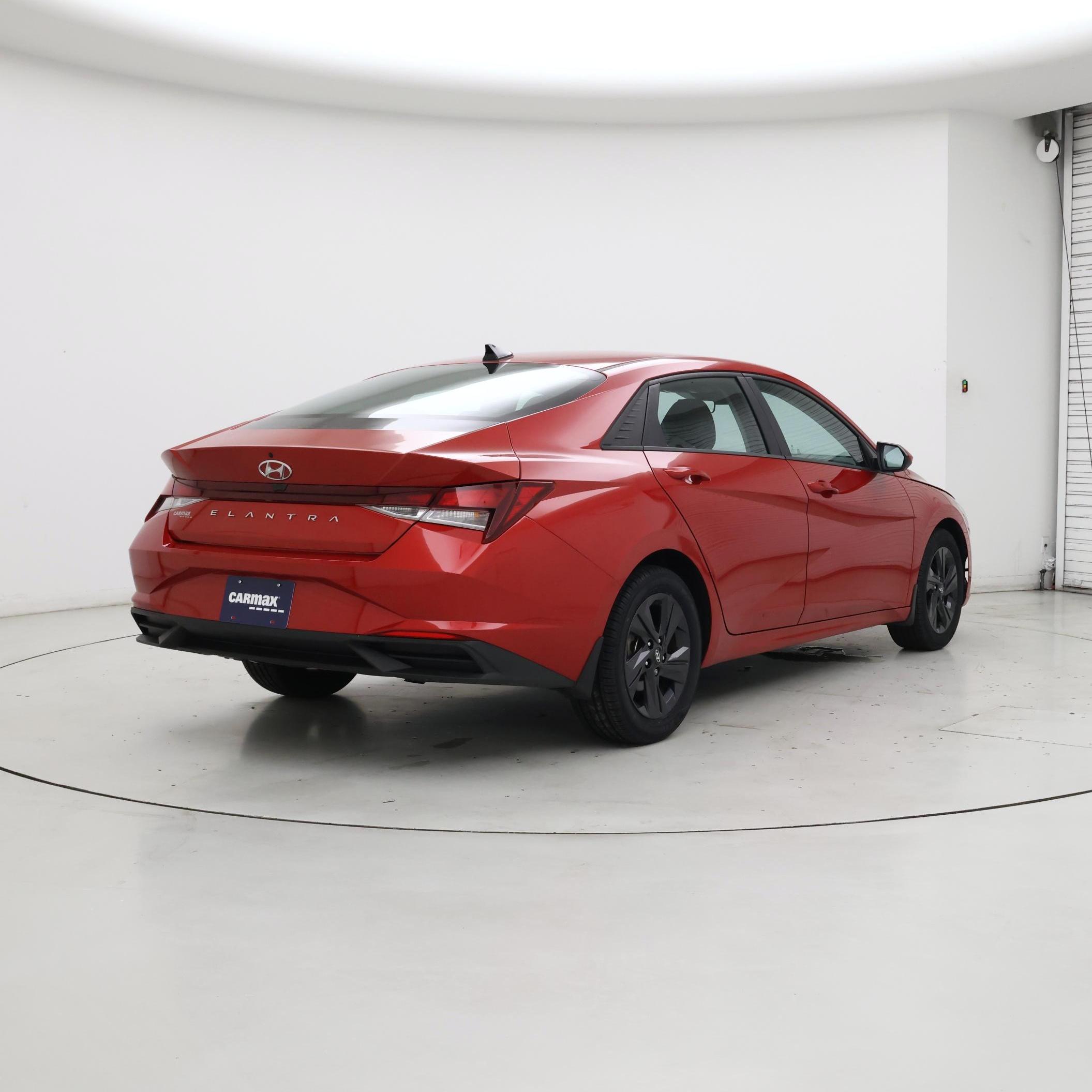 Thumbnail: 2022 Hyundai Elantra - 8