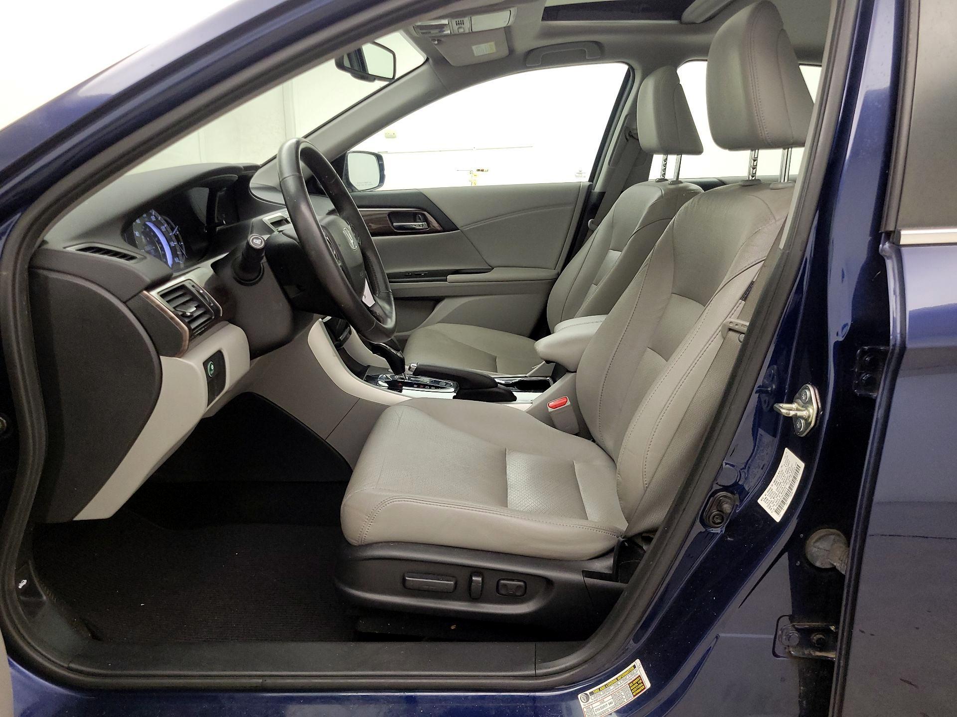 Thumbnail: 2017 Honda Accord - 11