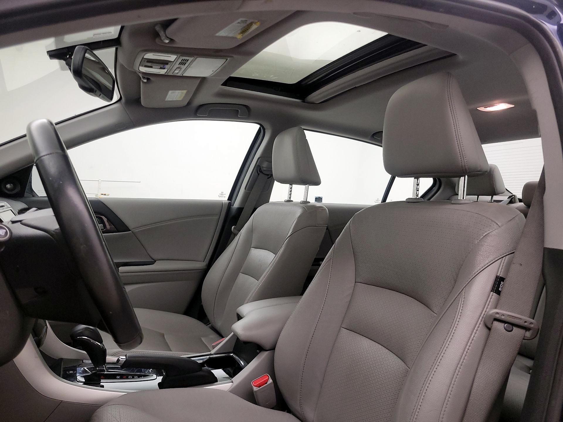 Thumbnail: 2017 Honda Accord - 19