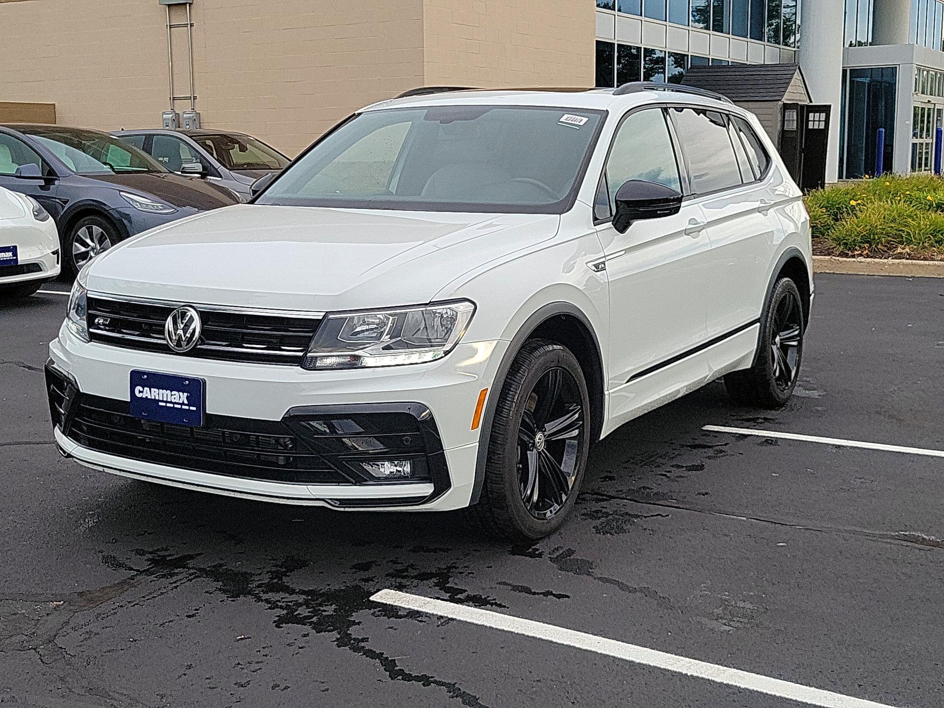 Thumbnail: 2019 Volkswagen Tiguan - 3