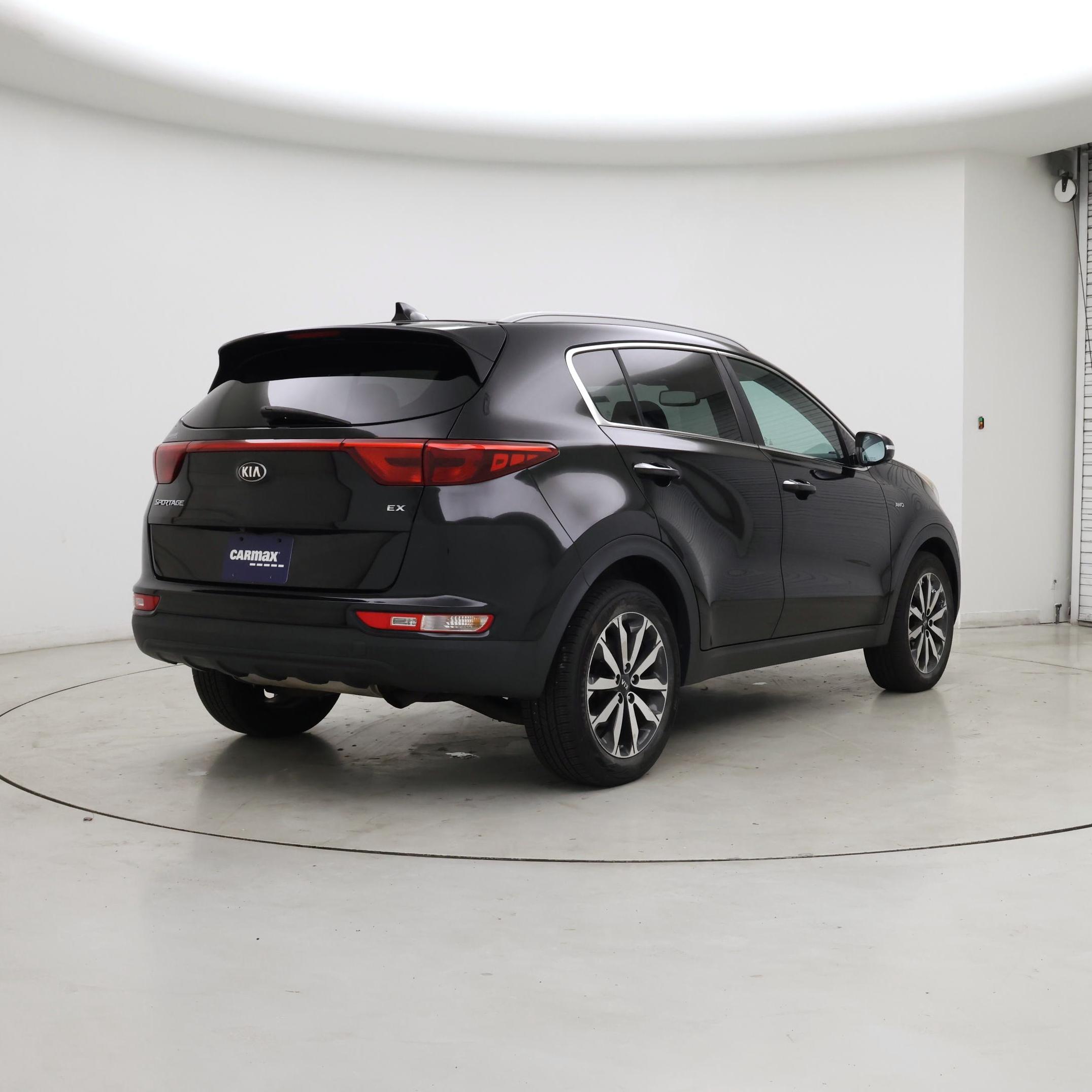 Thumbnail: 2017 Kia Sportage - 8