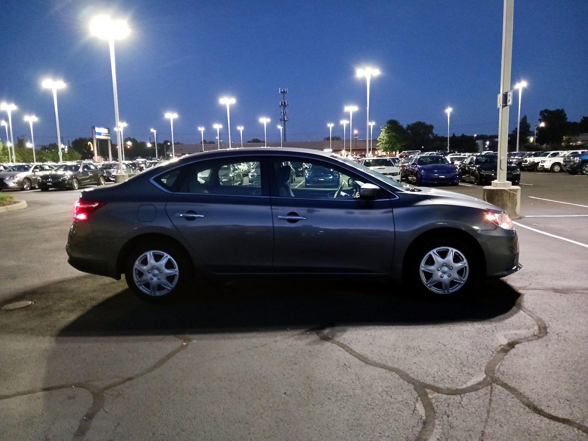Thumbnail: 2016 Nissan Sentra - 4