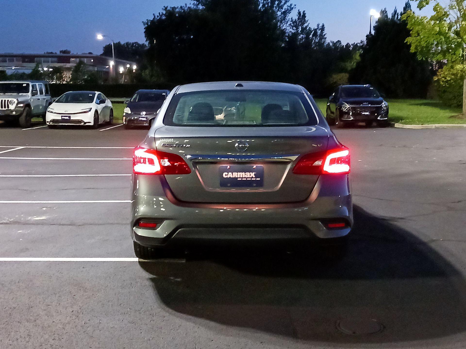 Thumbnail: 2016 Nissan Sentra - 6