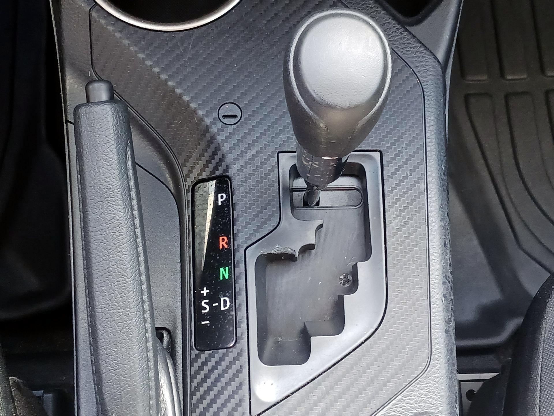 Thumbnail: 2014 Toyota RAV4 - 15