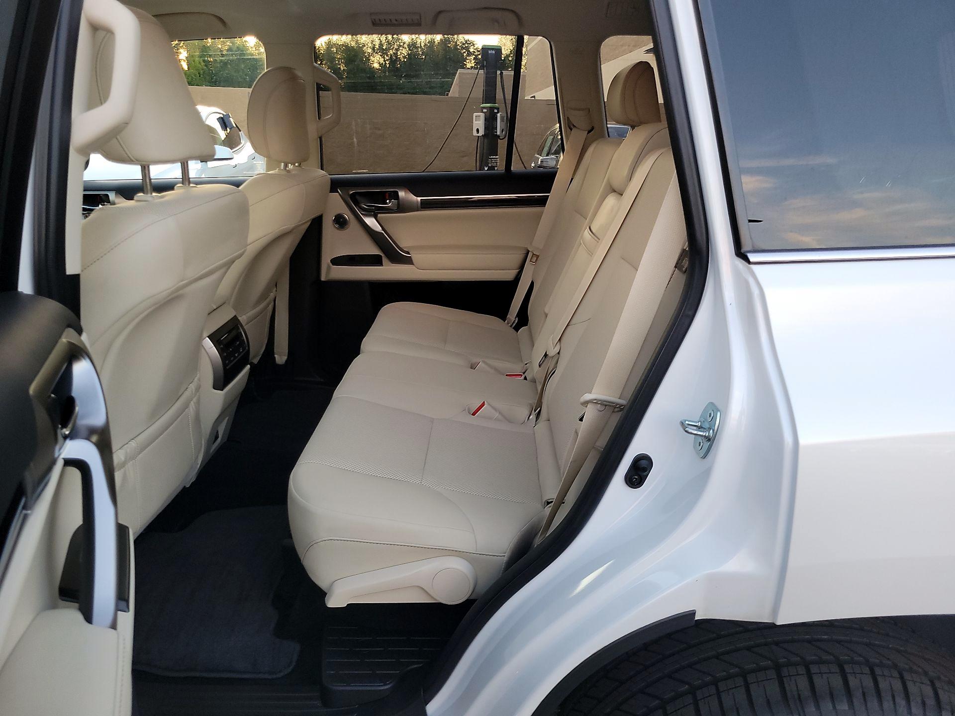 Thumbnail: 2022 Lexus GX - 19