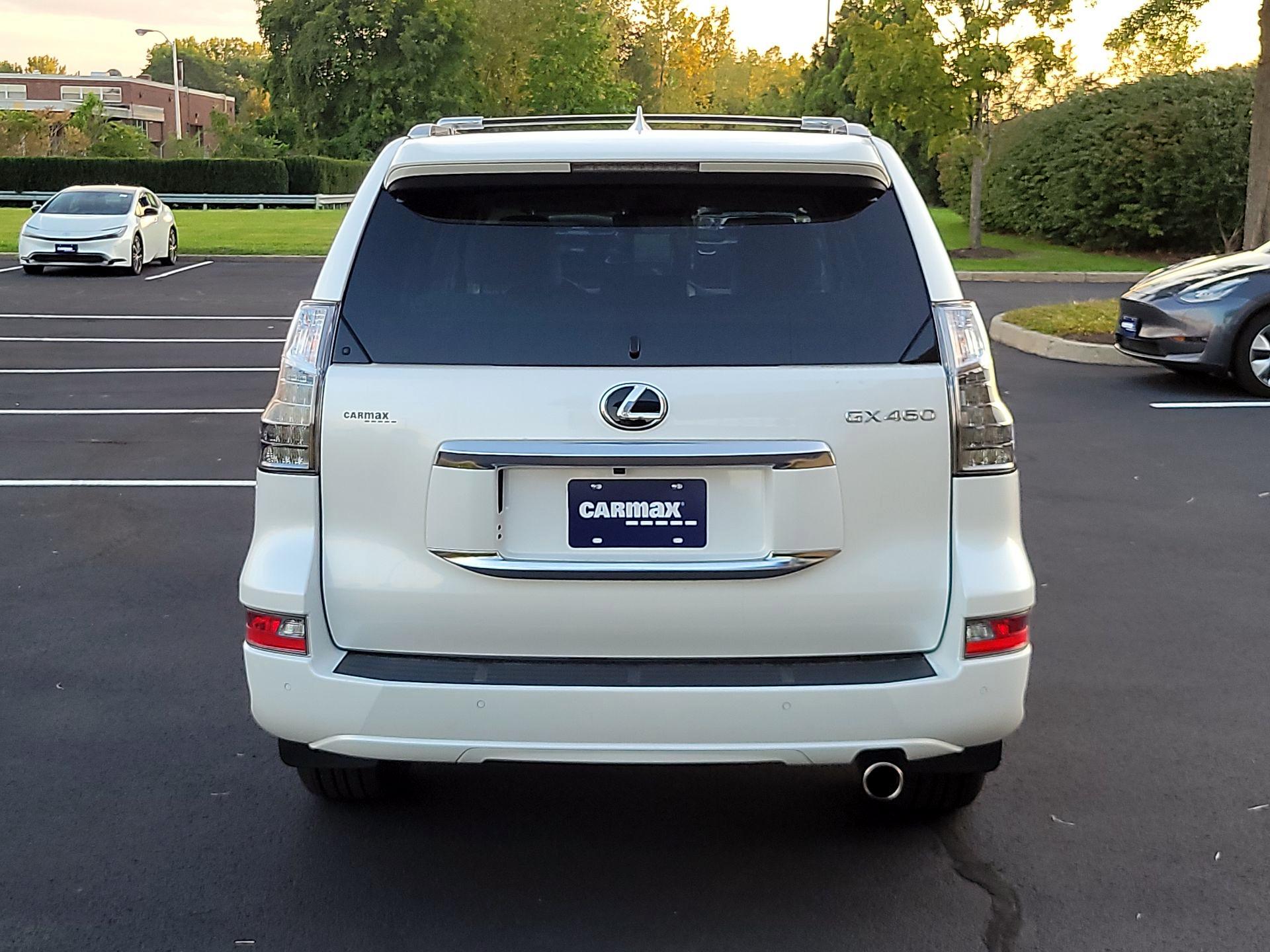 Thumbnail: 2022 Lexus GX - 6