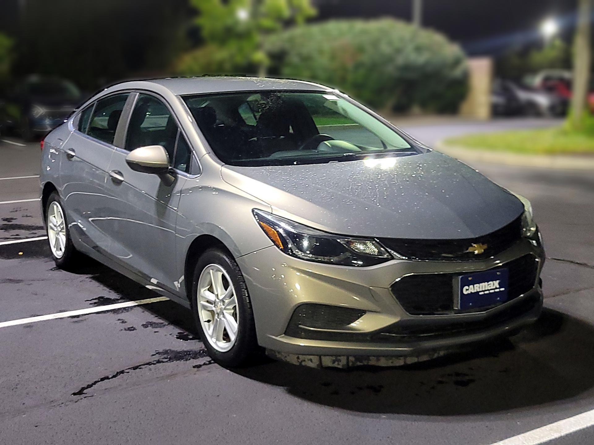 Thumbnail: 2017 Chevrolet Cruze - 1