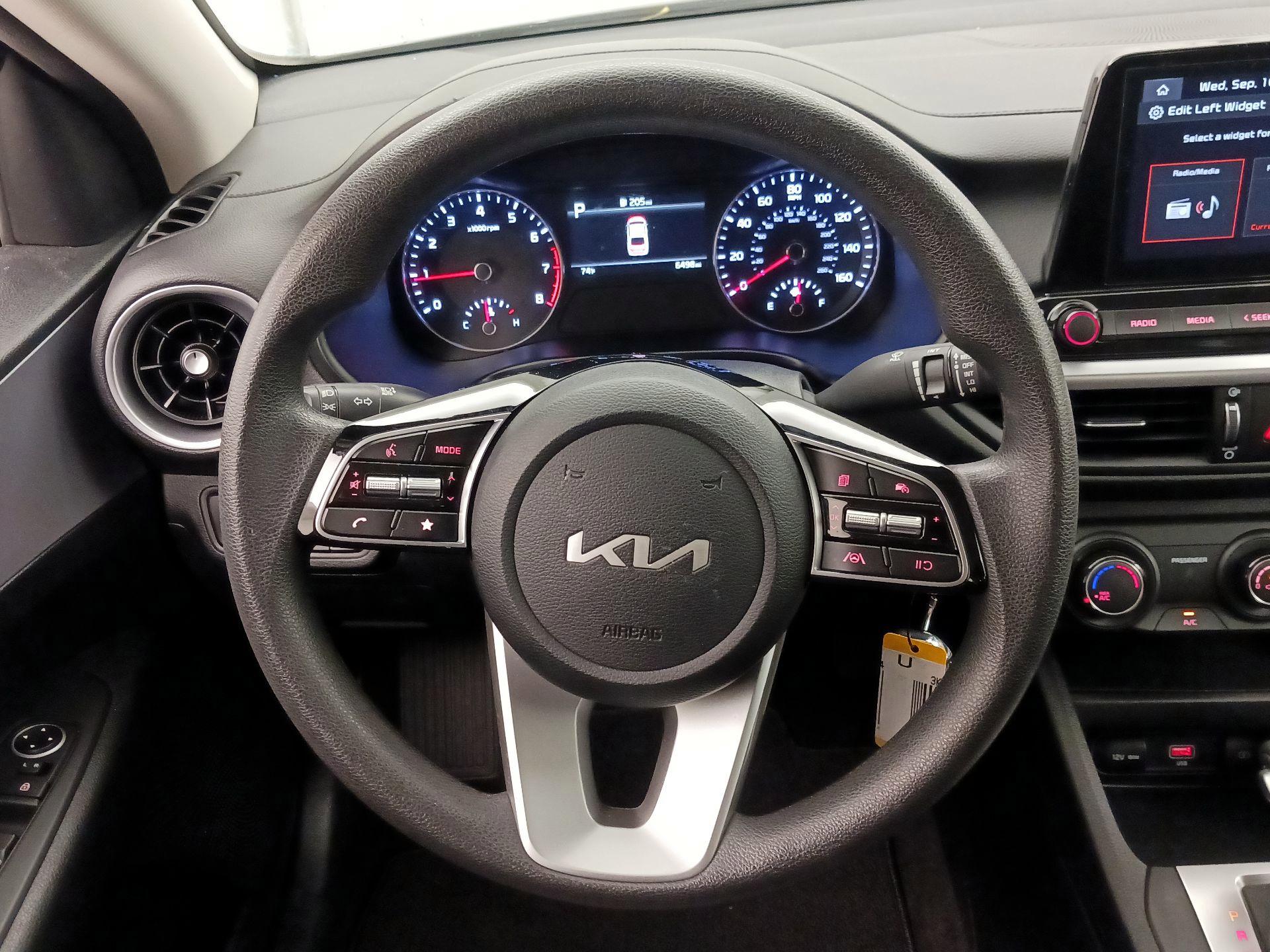 Thumbnail: 2024 Kia Forte - 10