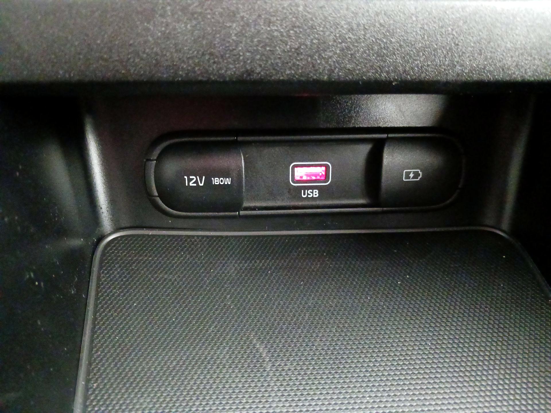 Thumbnail: 2024 Kia Forte - 18