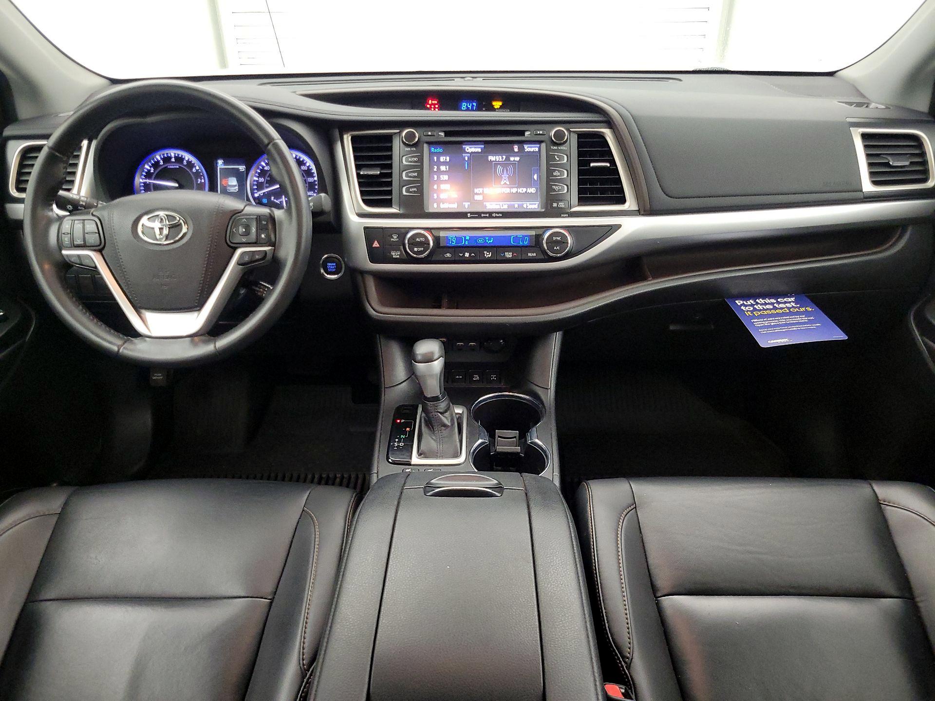 Thumbnail: 2019 Toyota Highlander - 9