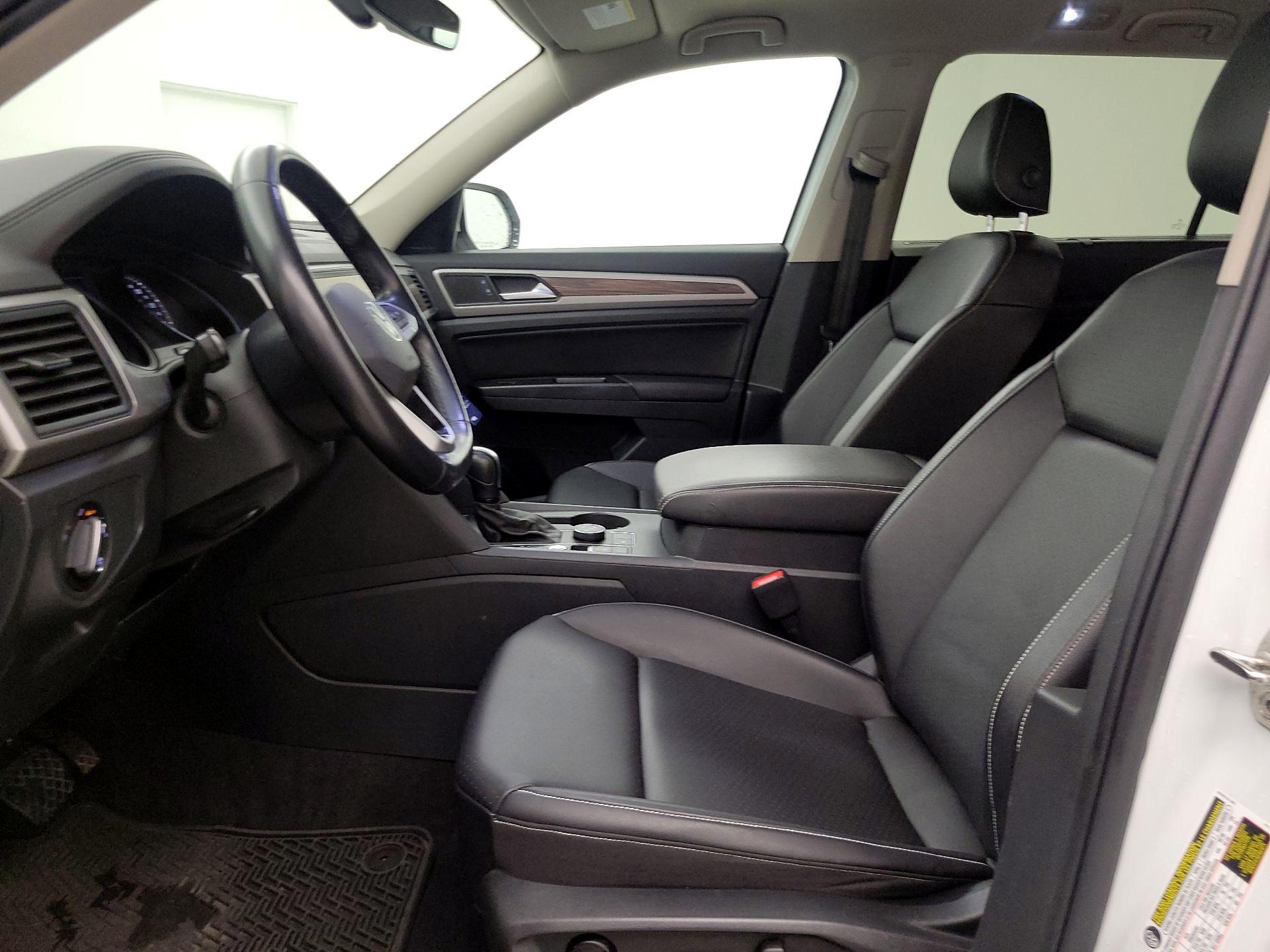 Thumbnail: 2021 Volkswagen Atlas - 11