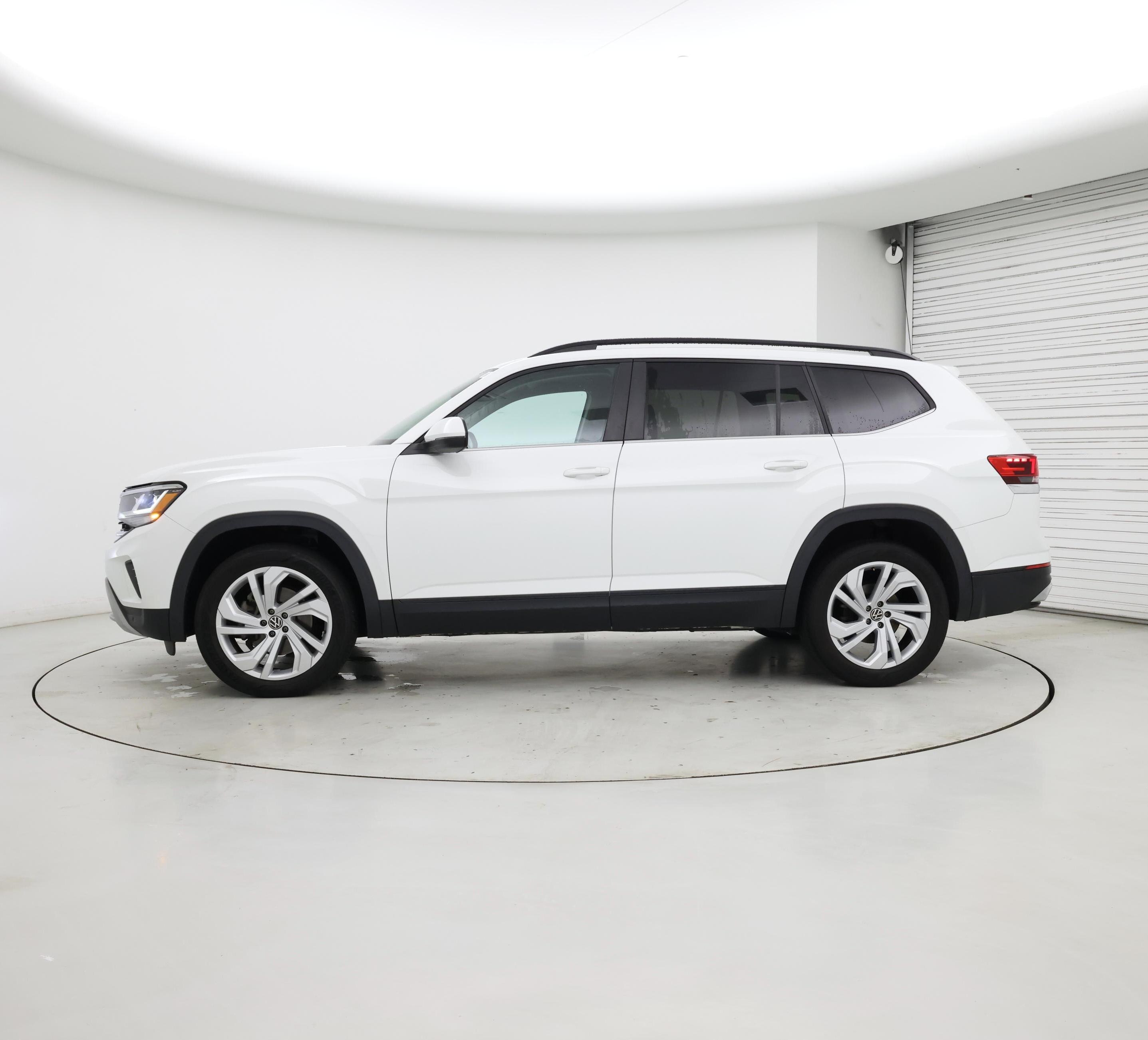 Thumbnail: 2021 Volkswagen Atlas - 3