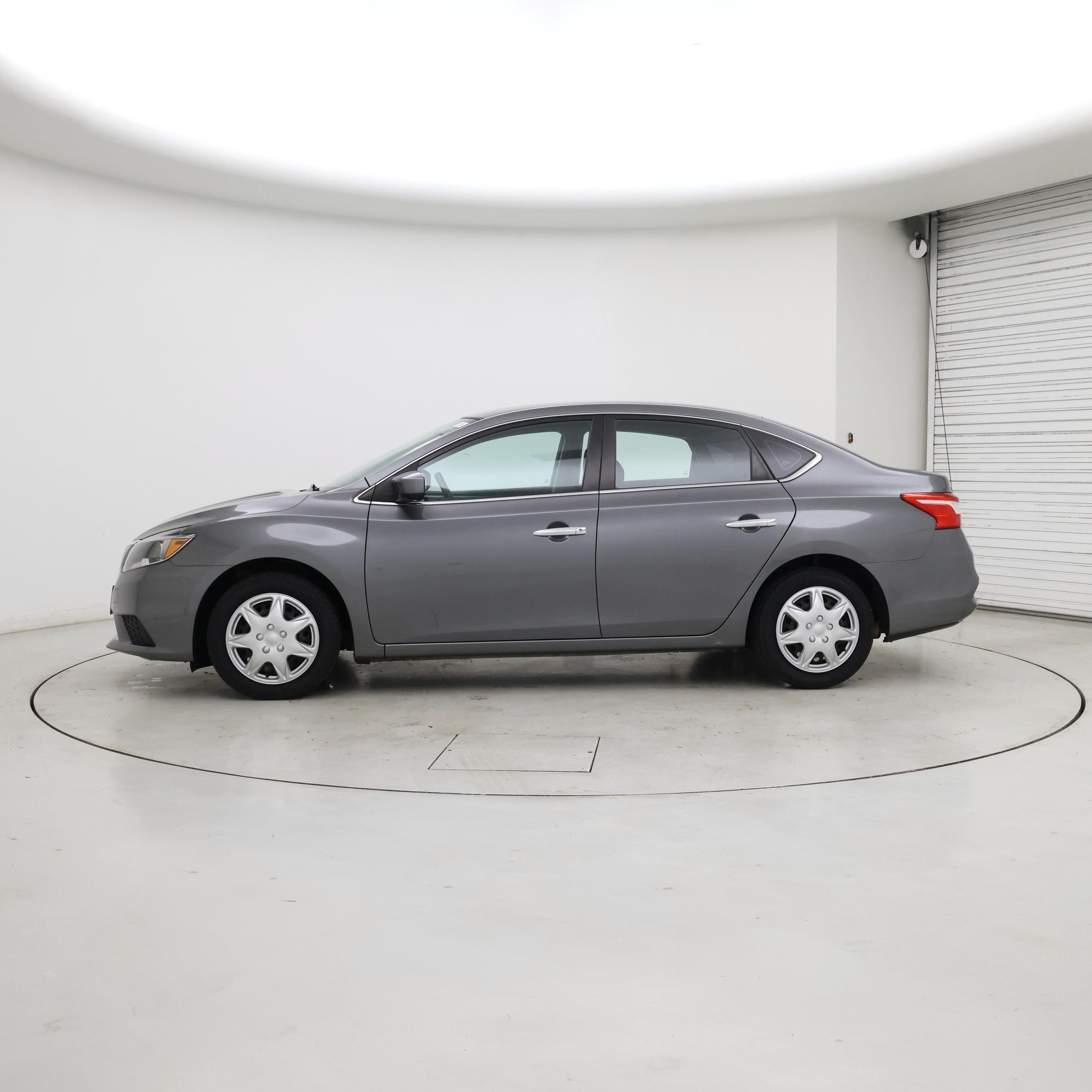 Thumbnail: 2019 Nissan Sentra - 3