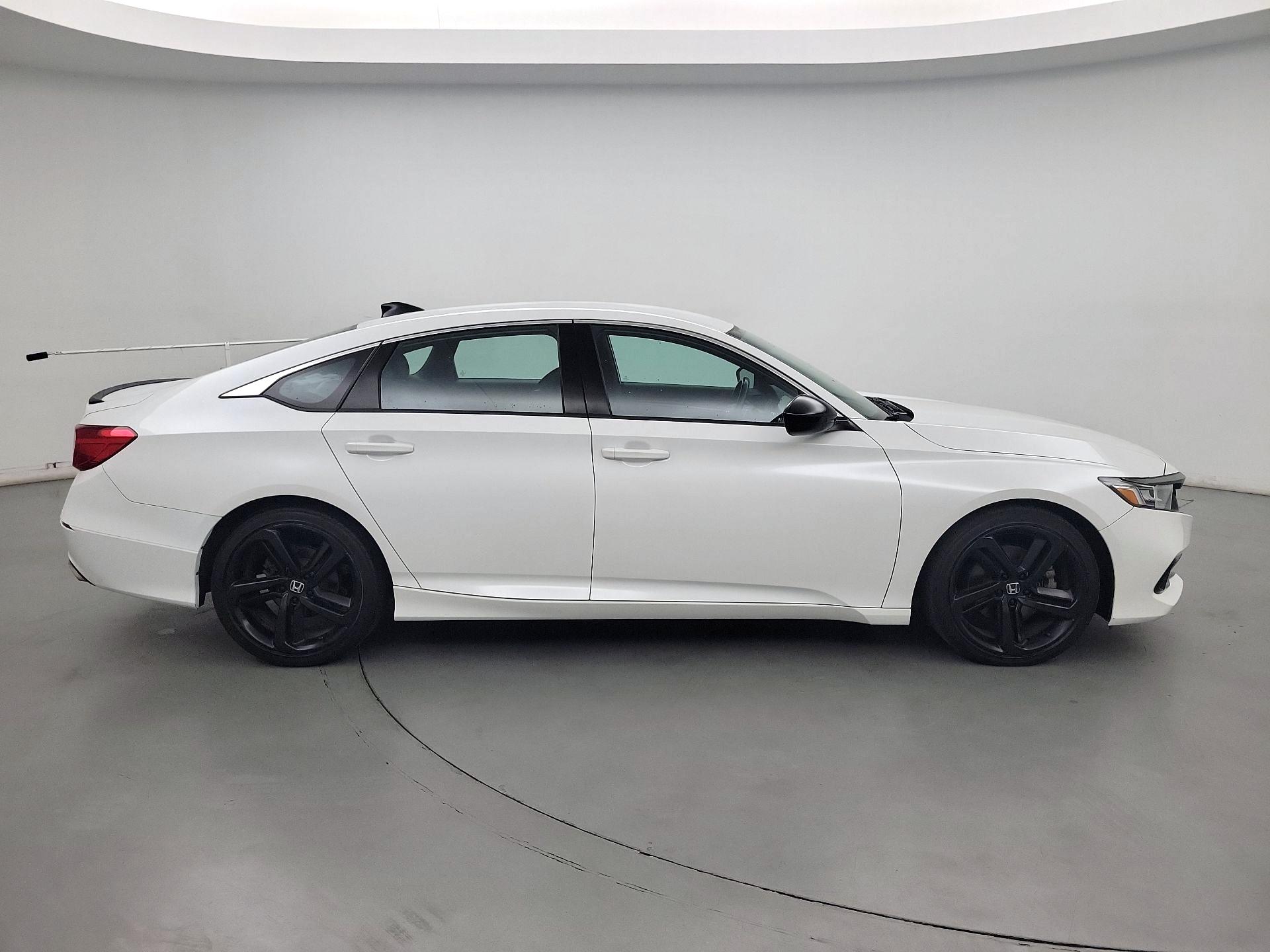 Thumbnail: 2022 Honda Accord - 4
