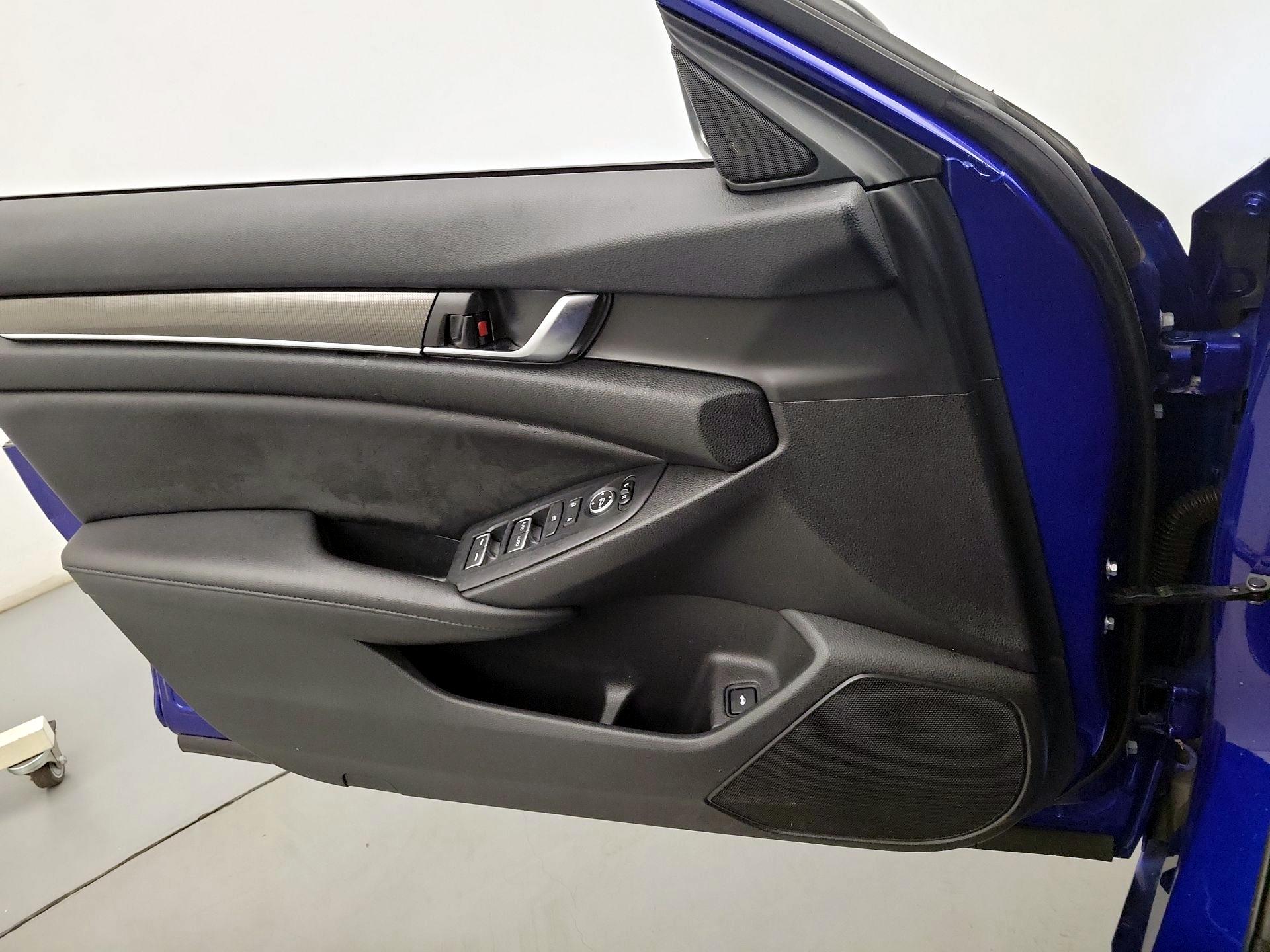 Thumbnail: 2021 Honda Accord - 12