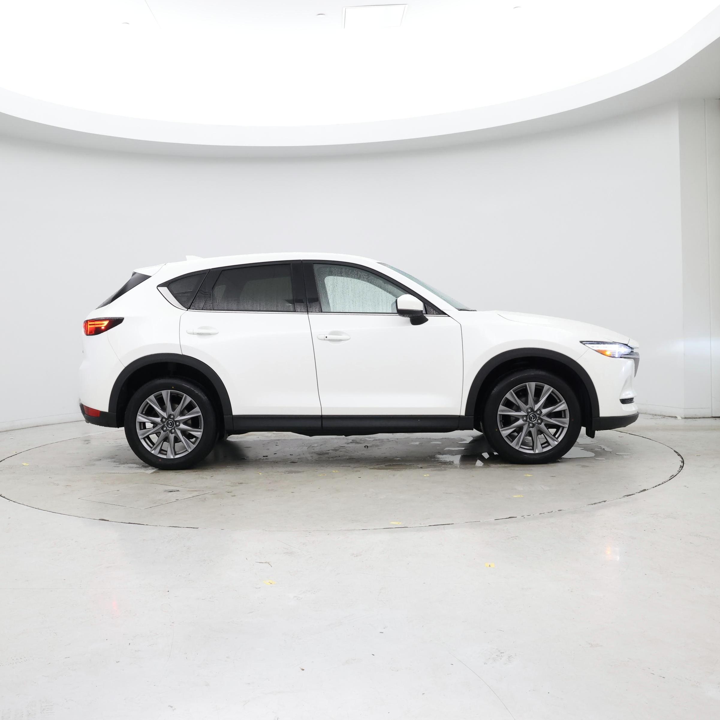 Thumbnail: 2021 Mazda CX-5 - 7