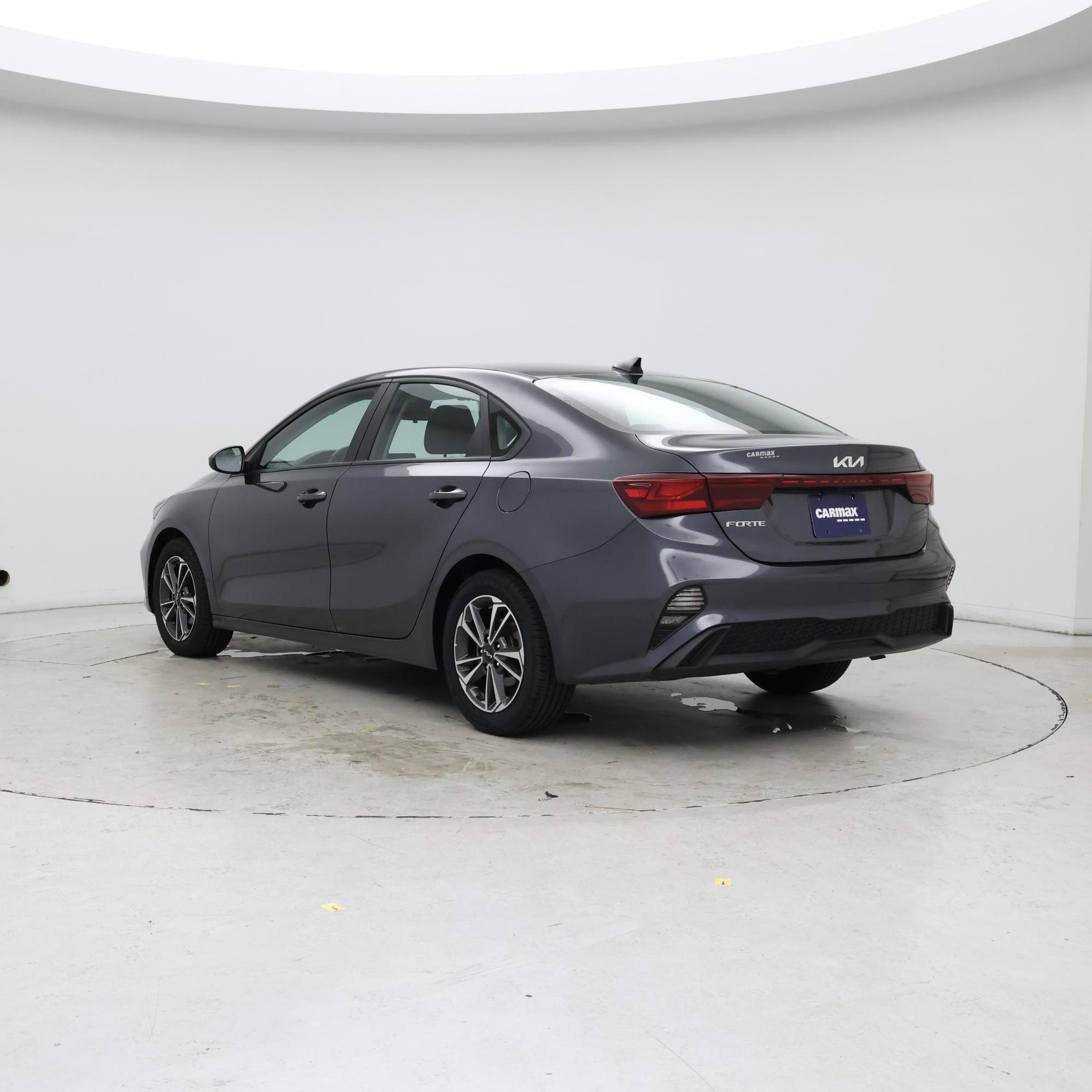 Thumbnail: 2022 Kia Forte - 2