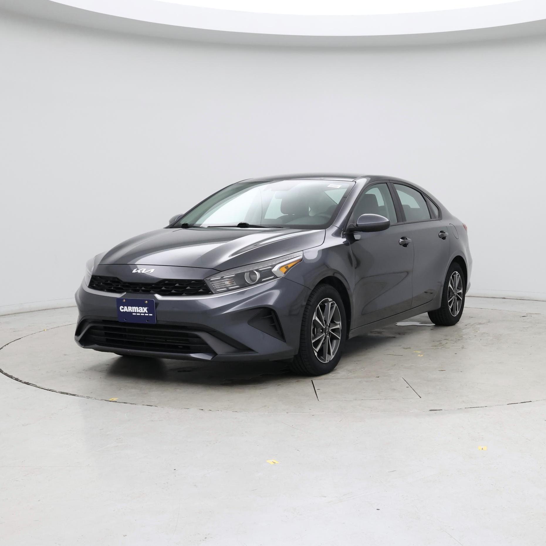 Thumbnail: 2022 Kia Forte - 4