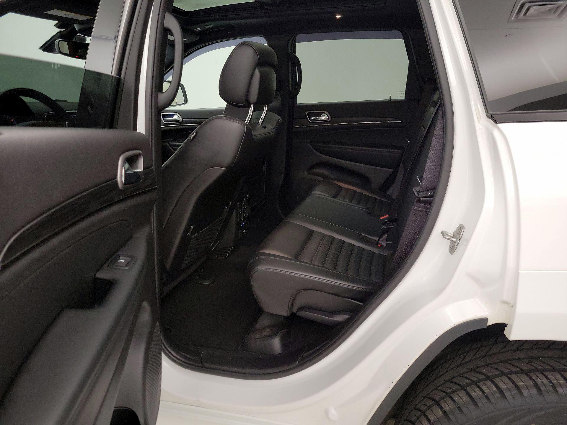 Thumbnail: 2021 Jeep Grand Cherokee - 20