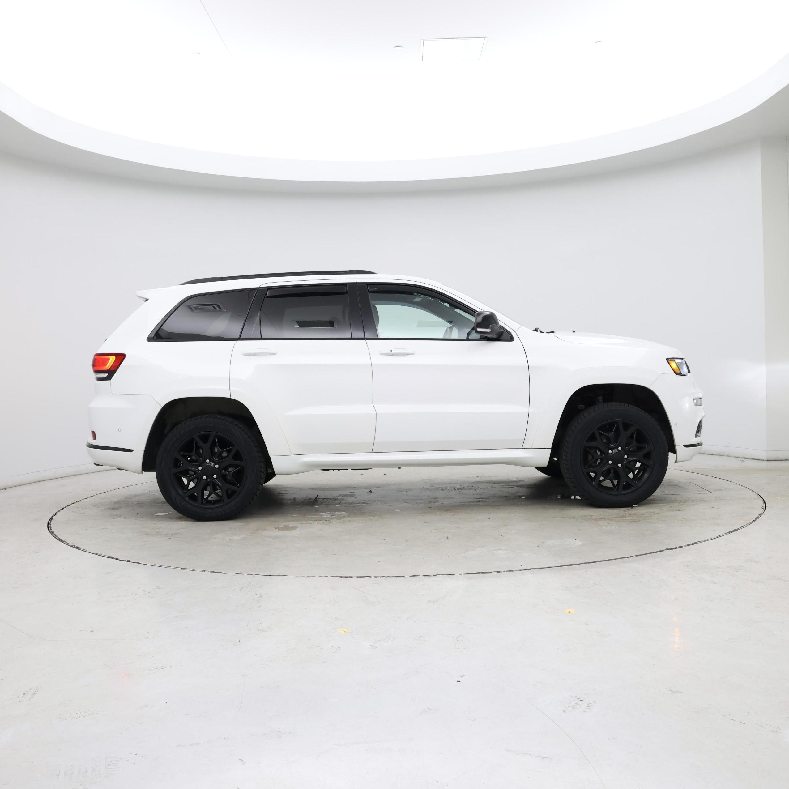 Thumbnail: 2021 Jeep Grand Cherokee - 7