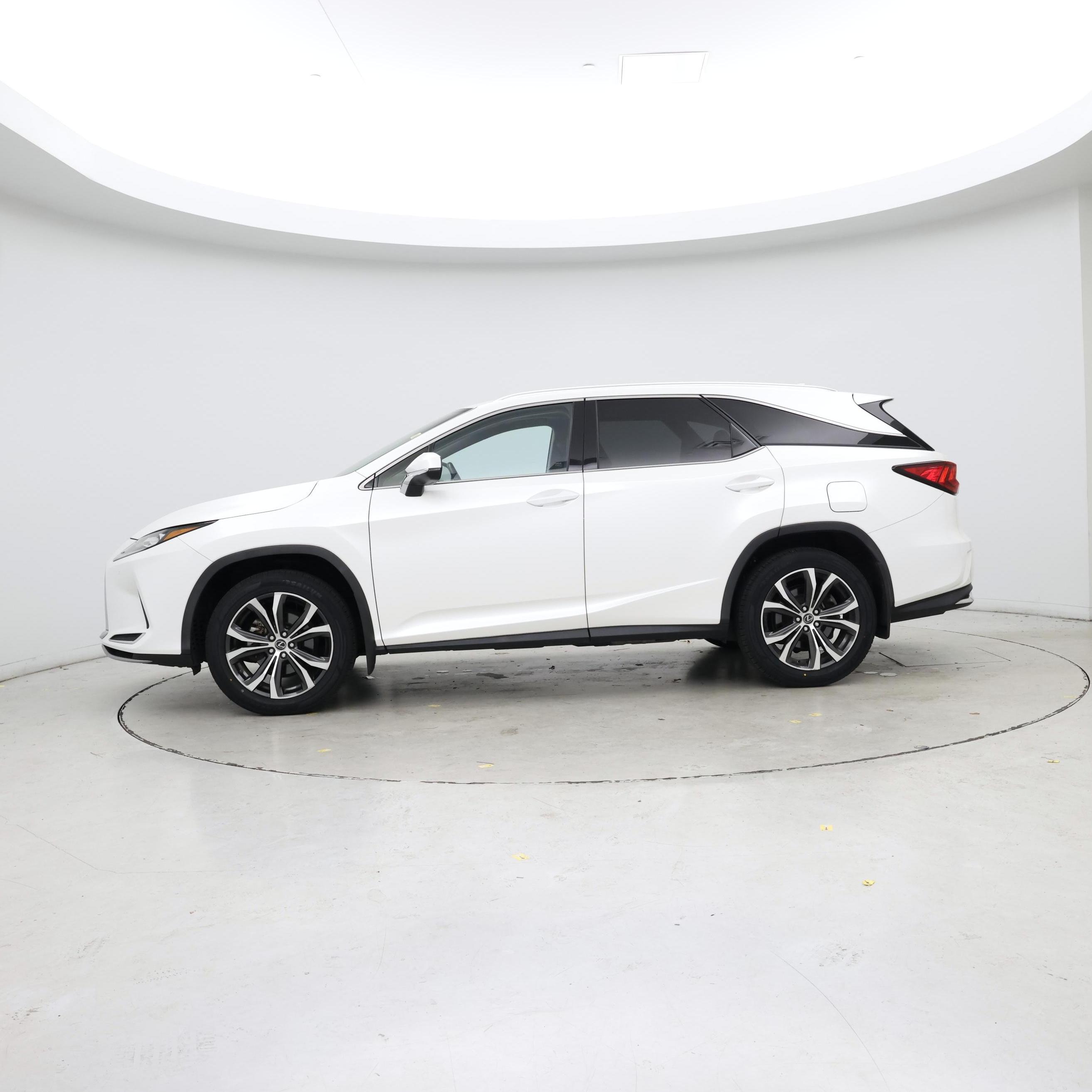 Thumbnail: 2020 Lexus RX - 3