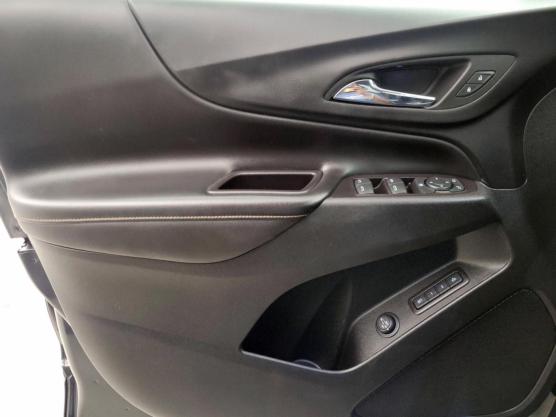 Thumbnail: 2021 Chevrolet Equinox - 10