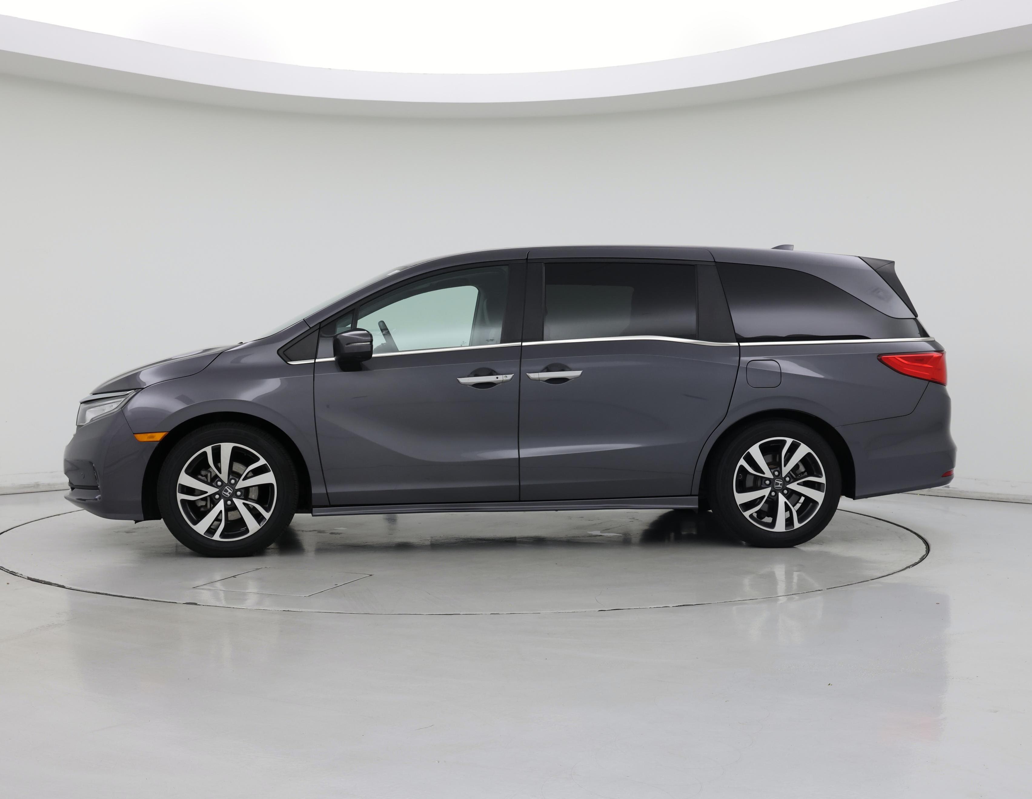 Thumbnail: 2023 Honda Odyssey - 3