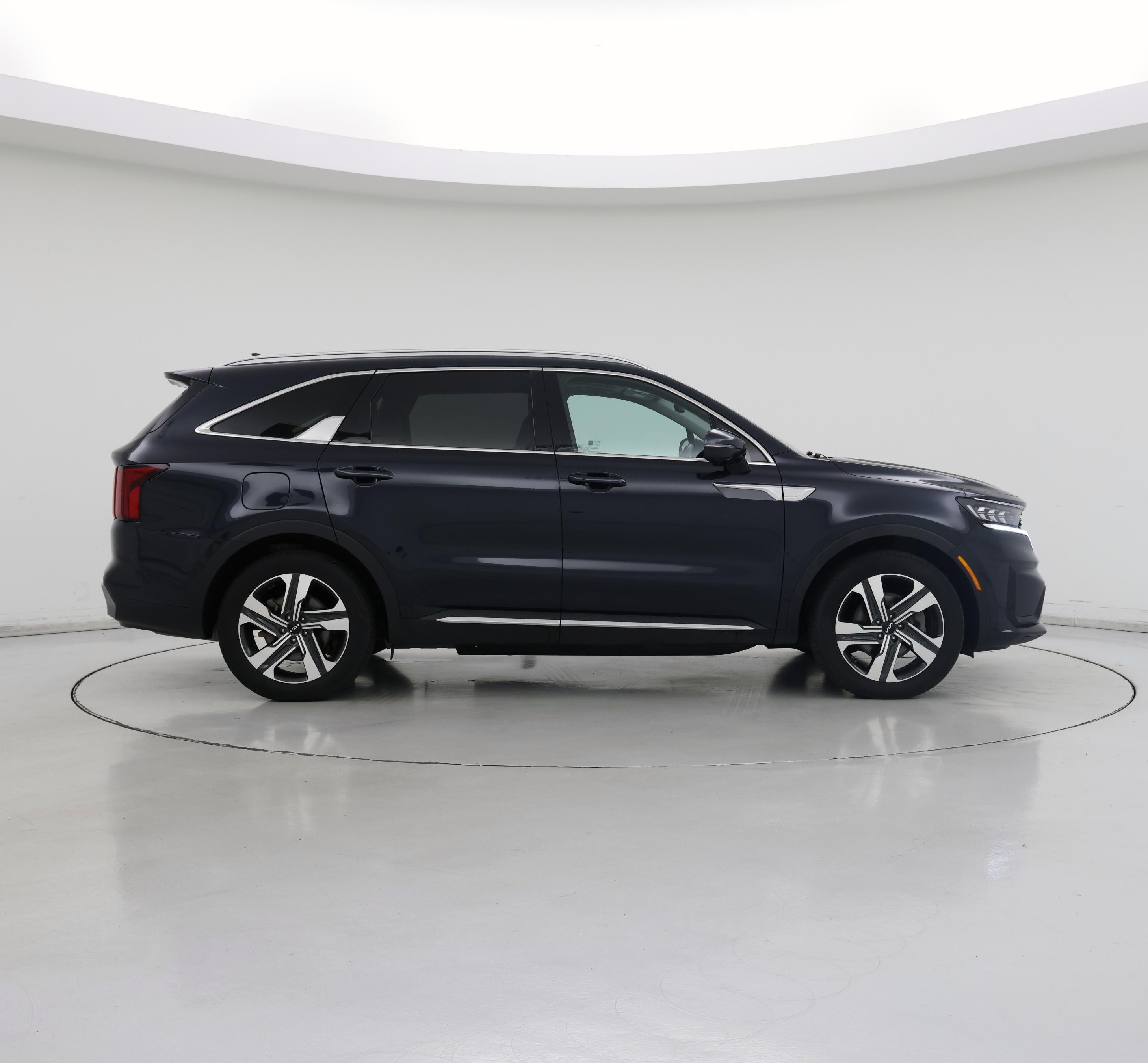 Thumbnail: 2023 Kia Sorento - 7