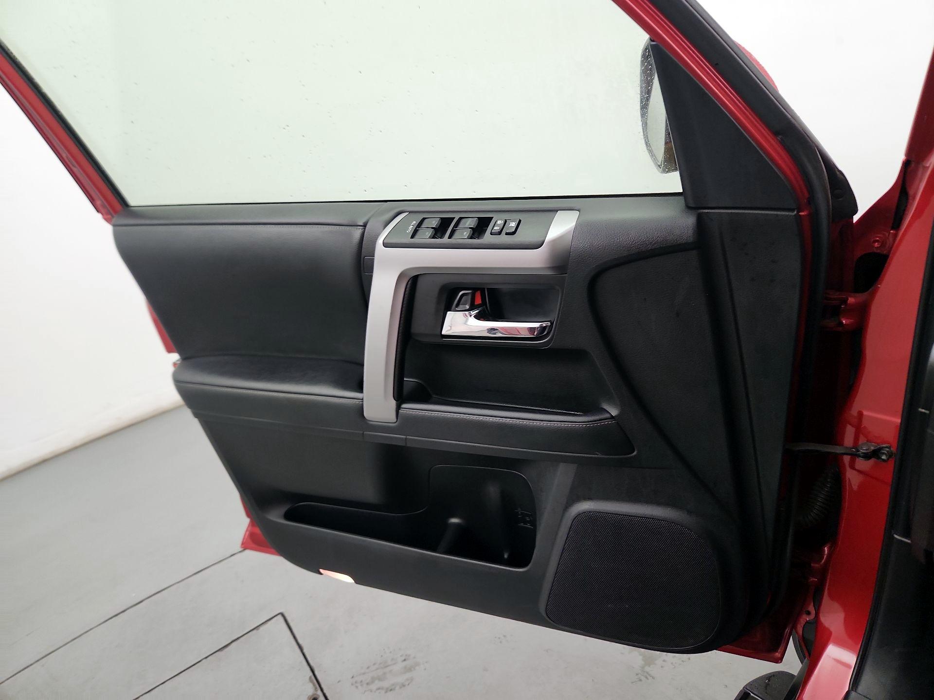 Thumbnail: 2021 Toyota 4Runner - 10