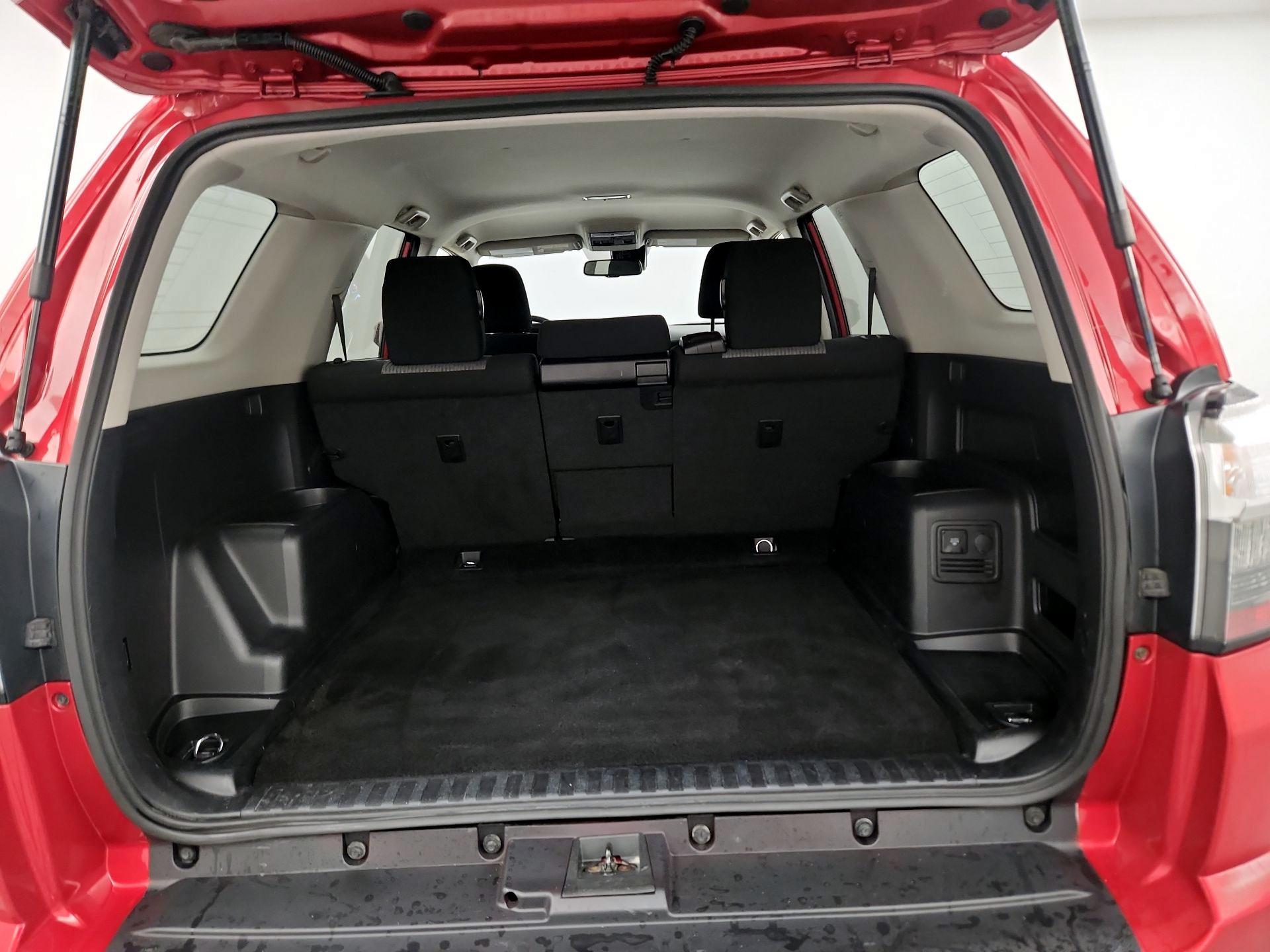 Thumbnail: 2021 Toyota 4Runner - 18