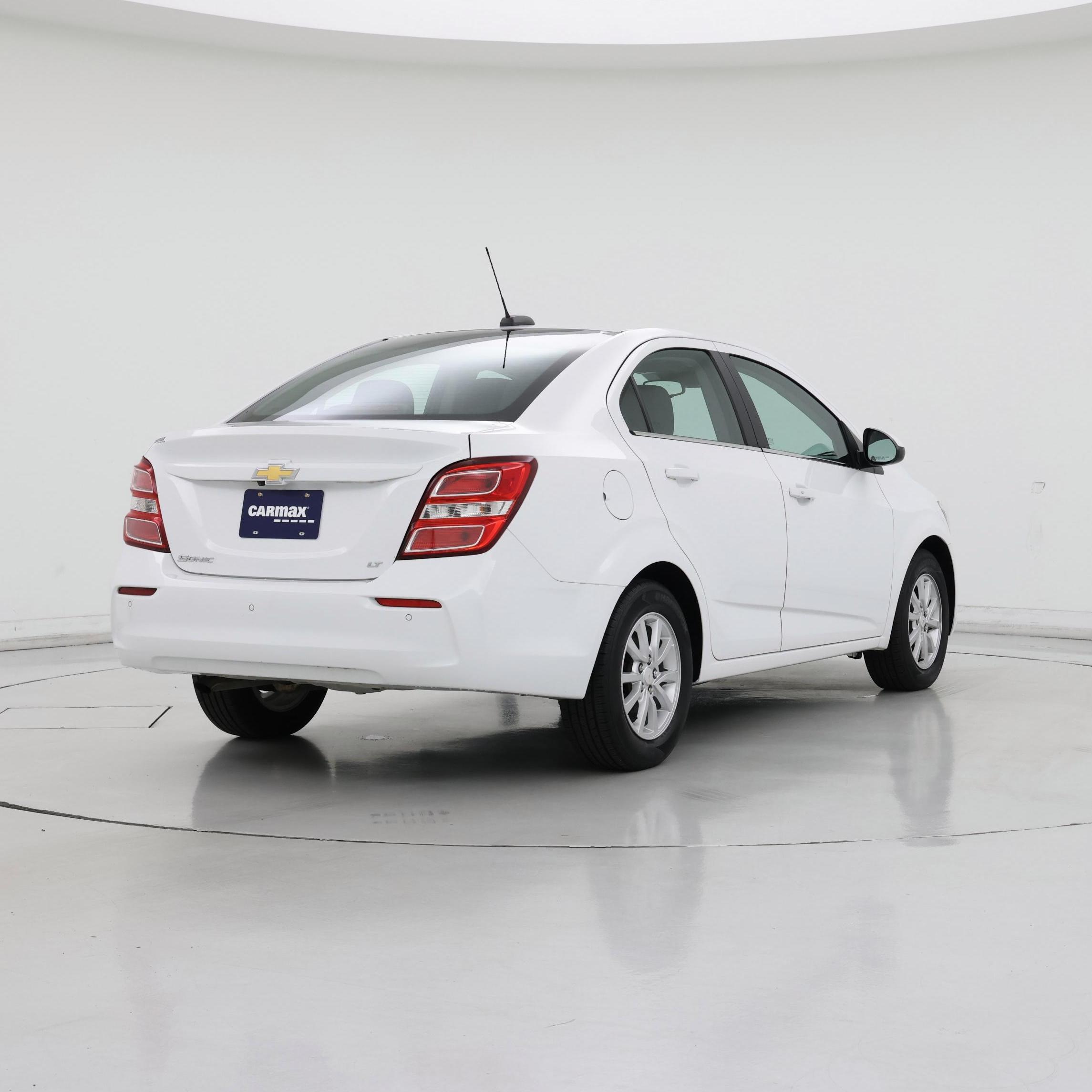 Thumbnail: 2020 Chevrolet Sonic - 8