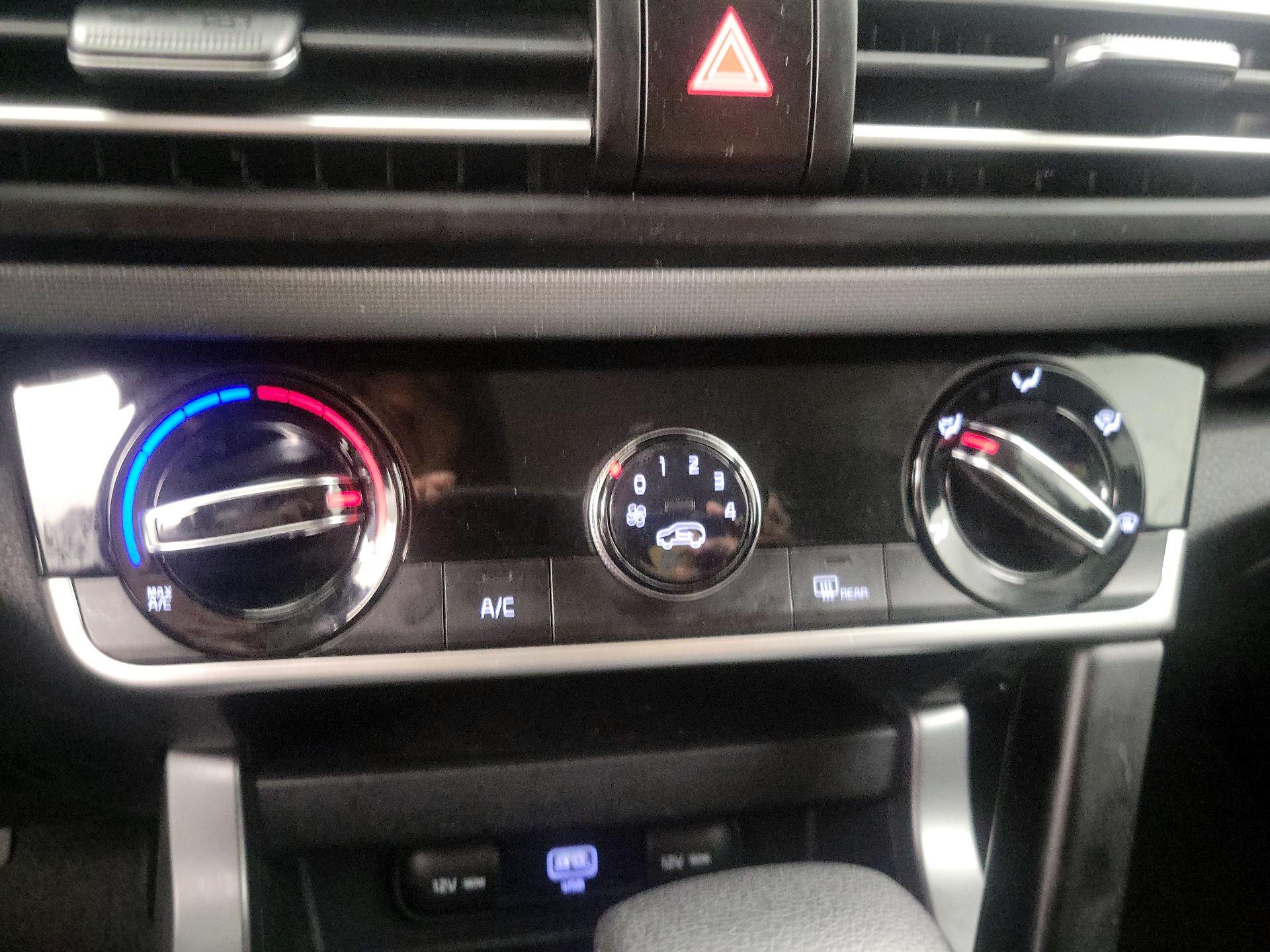 Thumbnail: 2022 Kia Seltos - 16