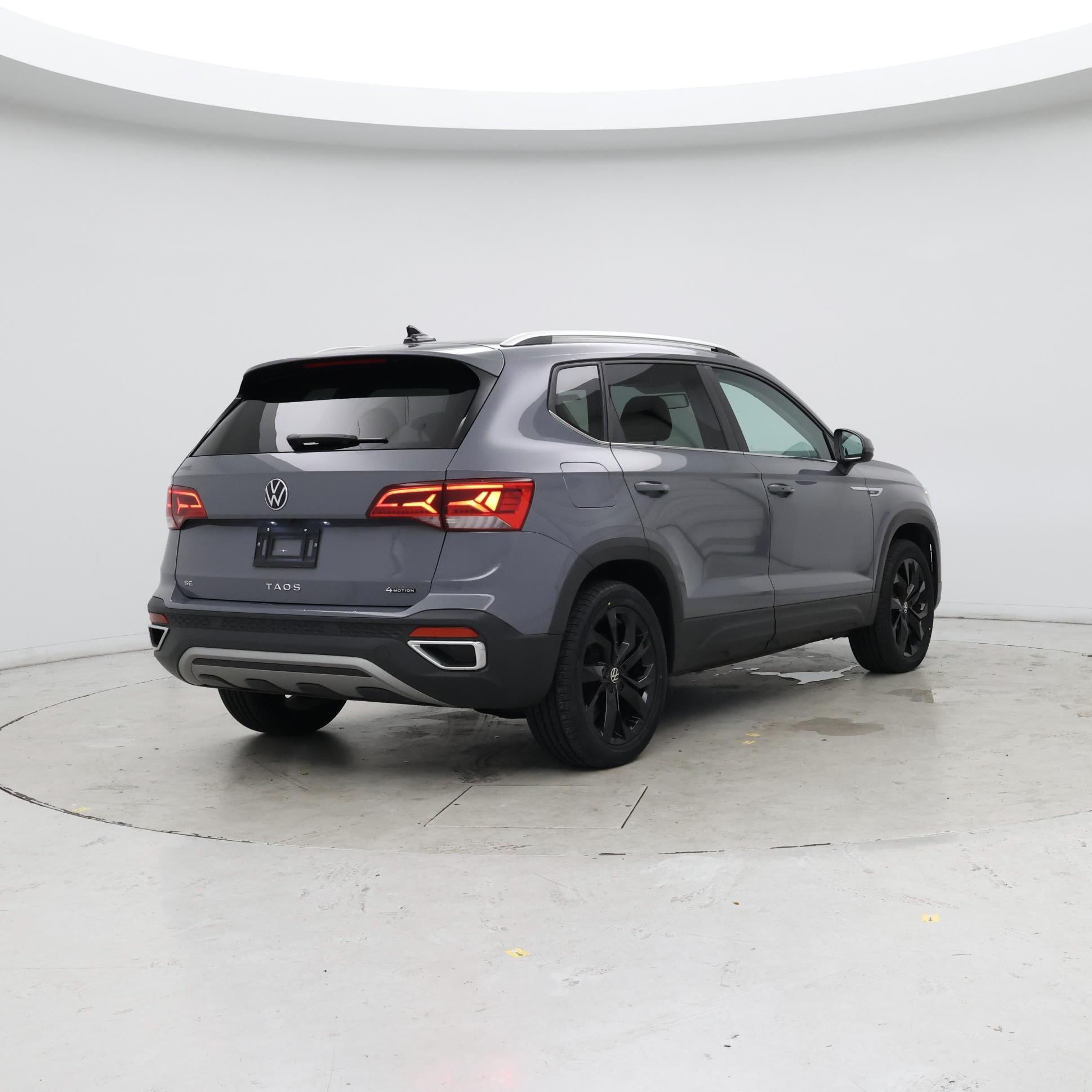 Thumbnail: 2022 Volkswagen Taos - 8