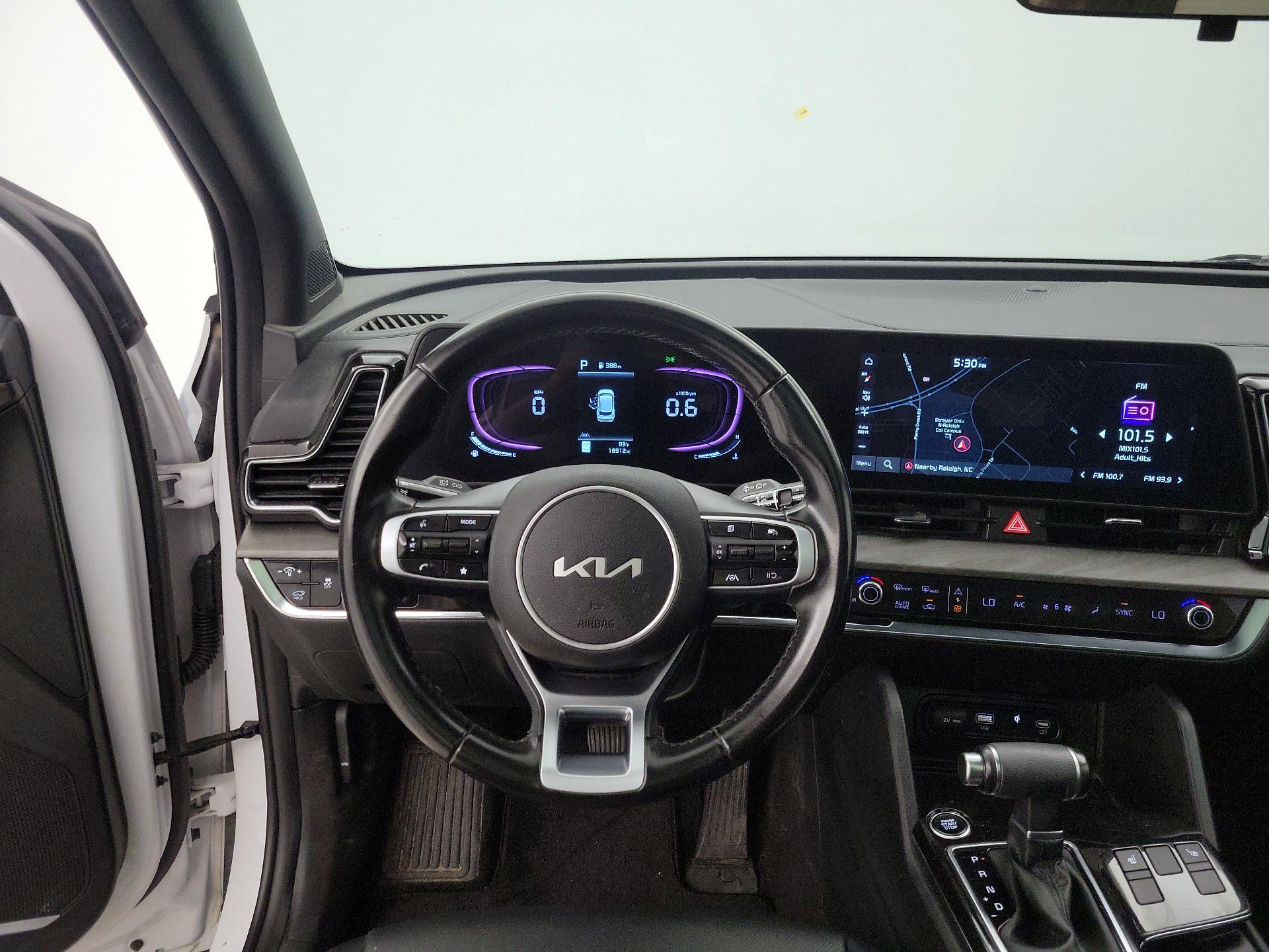 Thumbnail: 2023 Kia Sportage - 10