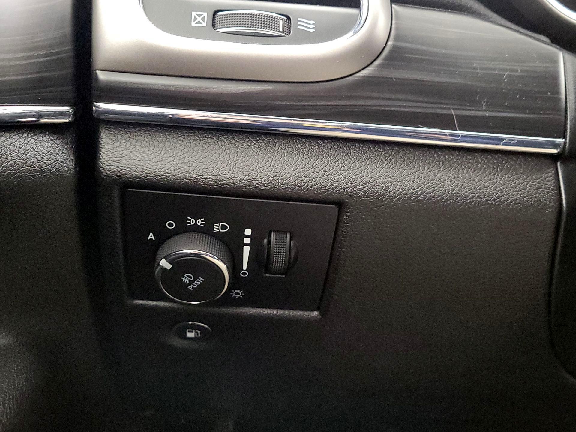 Thumbnail: 2020 Jeep Grand Cherokee - 13