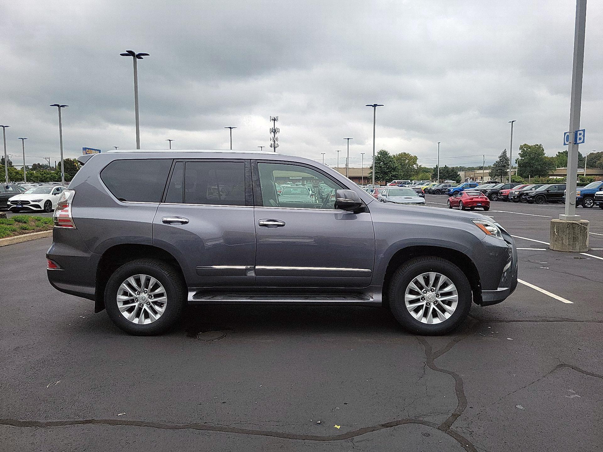 Thumbnail: 2018 Lexus GX - 4