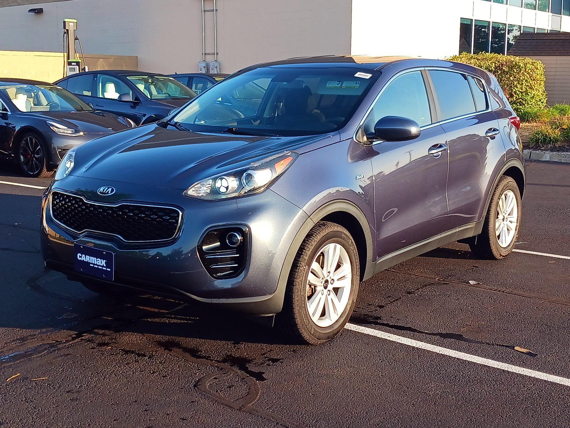 Thumbnail: 2019 Kia Sportage - 3