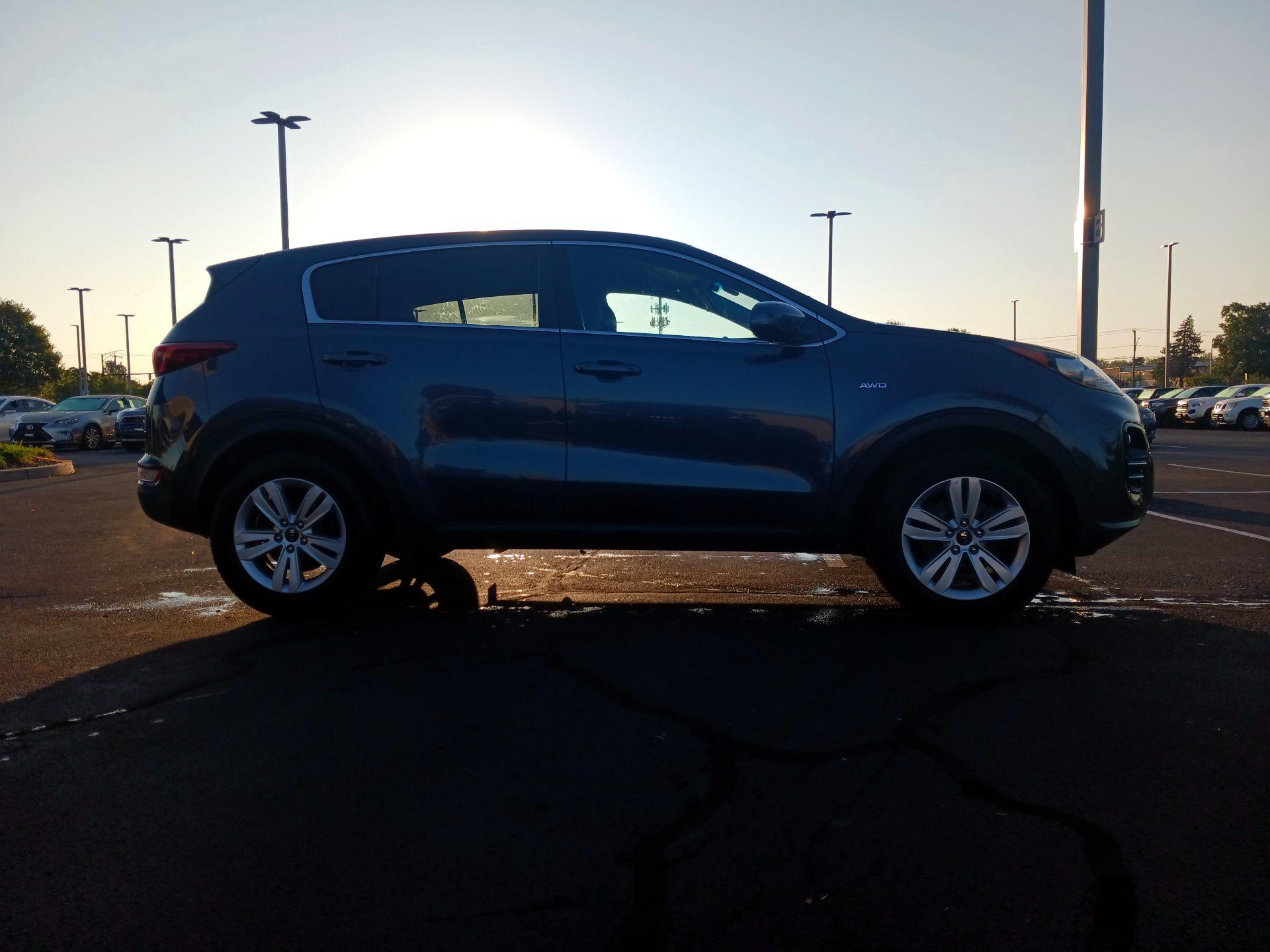 Thumbnail: 2019 Kia Sportage - 4