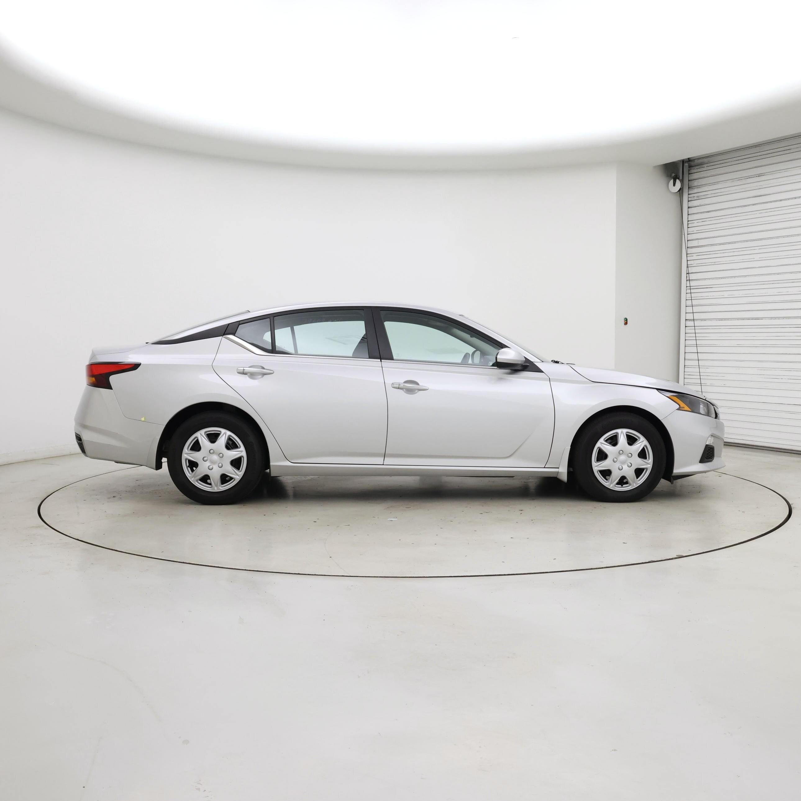 Thumbnail: 2022 Nissan Altima - 7