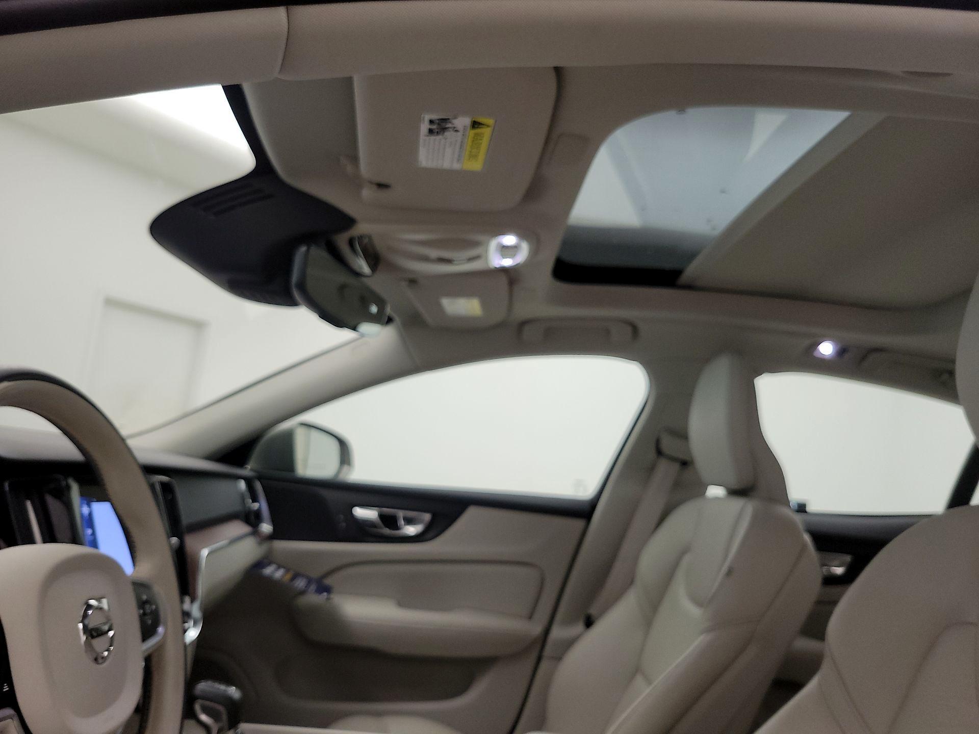 Thumbnail: 2021 Volvo S60 - 20