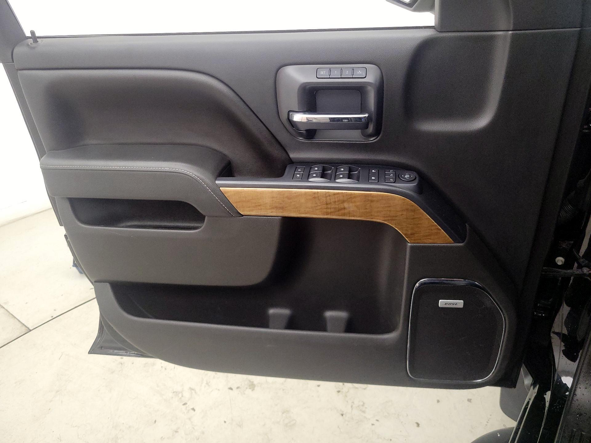 Thumbnail: 2016 Chevrolet Silverado 1500 - 12