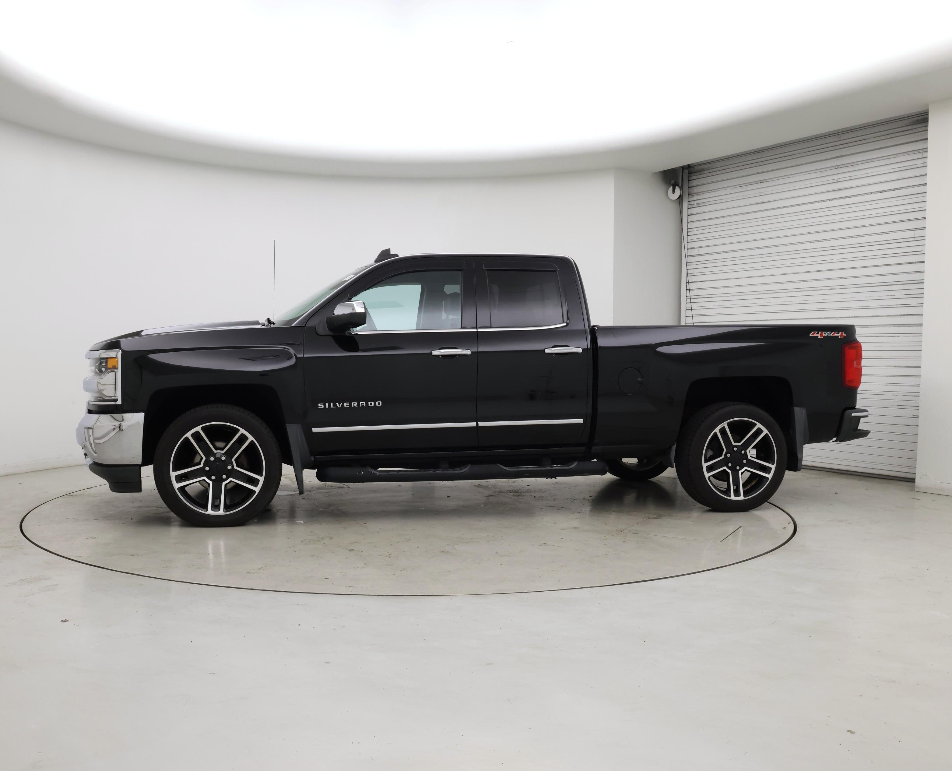 Thumbnail: 2016 Chevrolet Silverado 1500 - 3