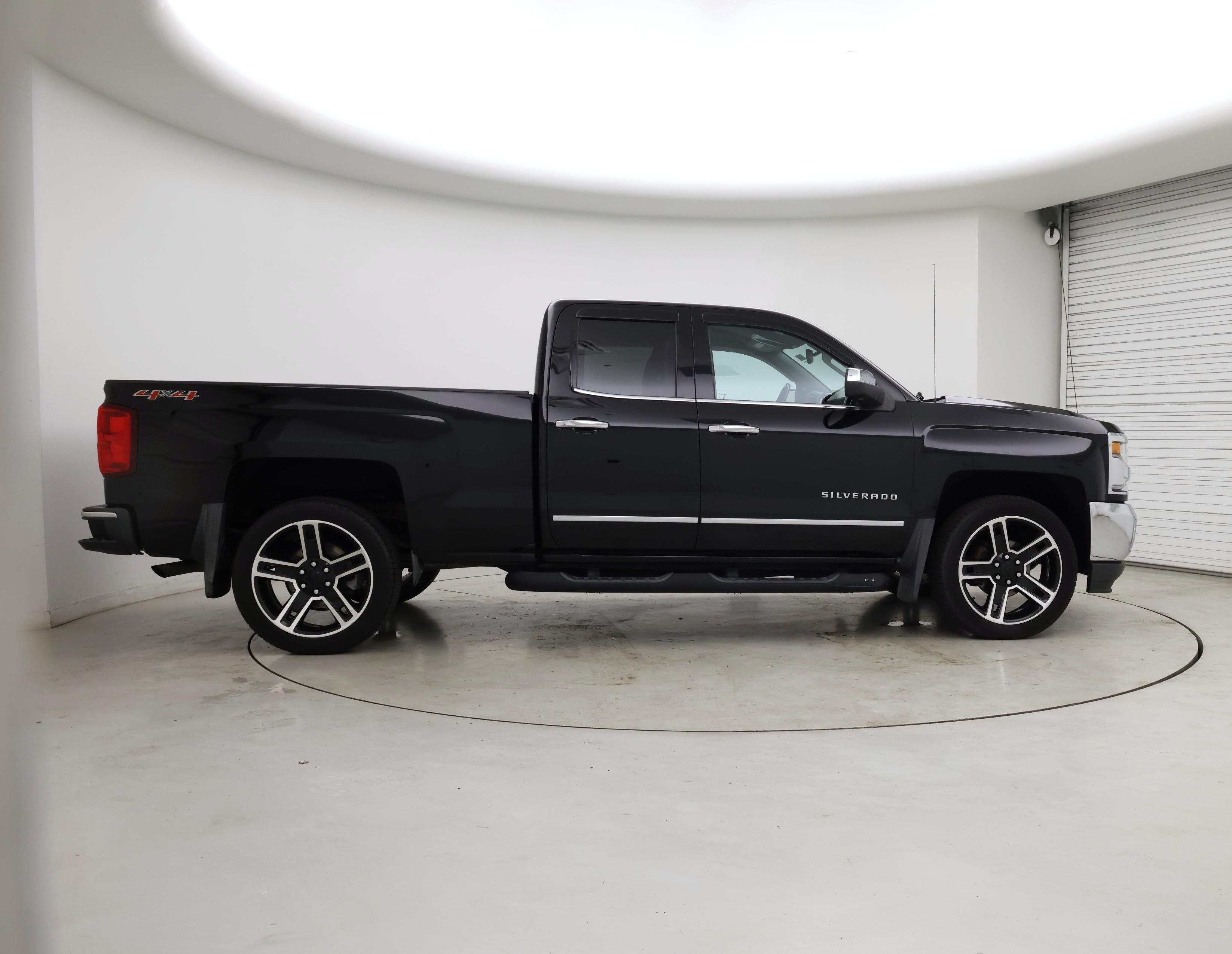 Thumbnail: 2016 Chevrolet Silverado 1500 - 7