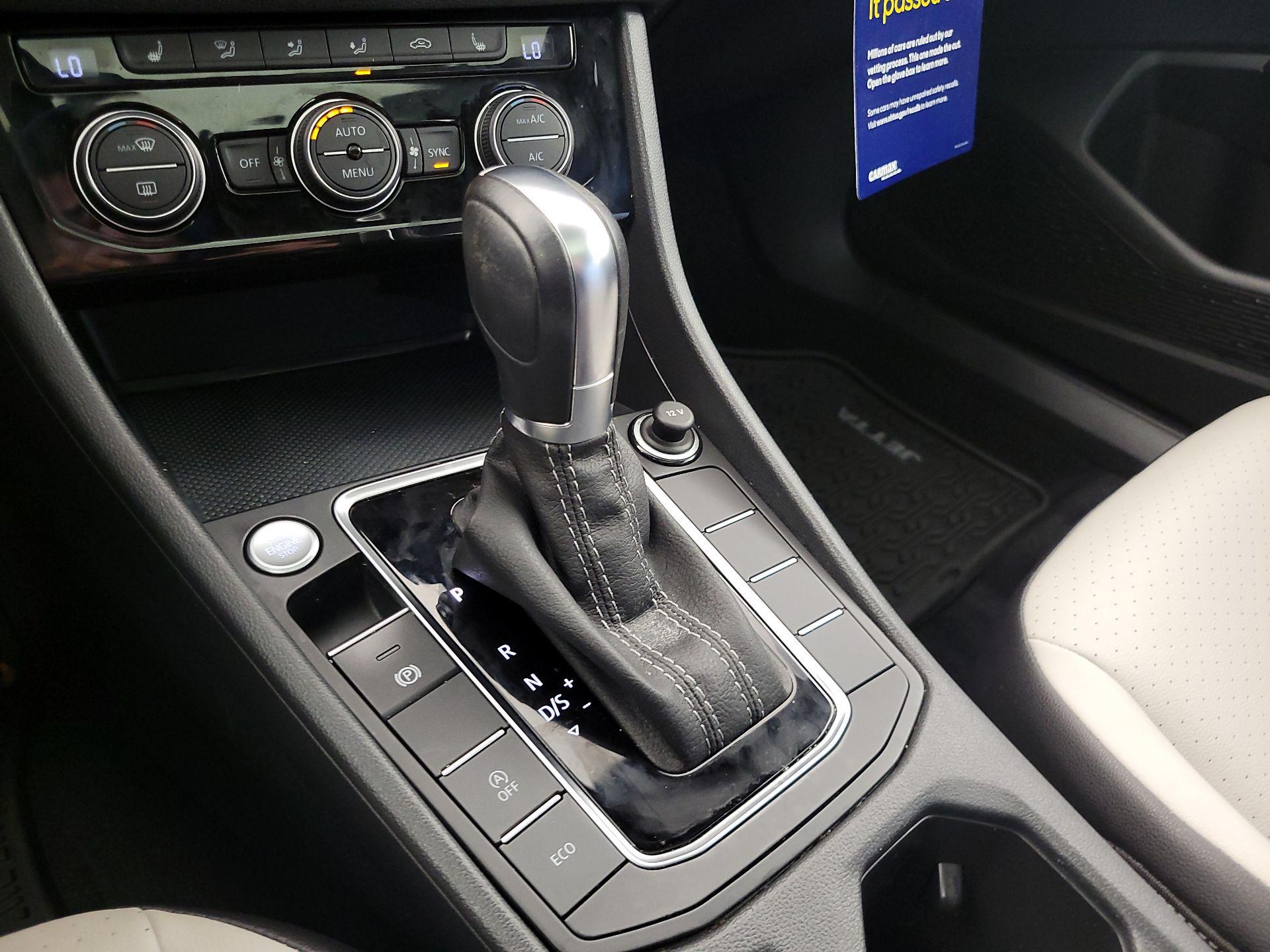 Thumbnail: 2019 Volkswagen Jetta - 17