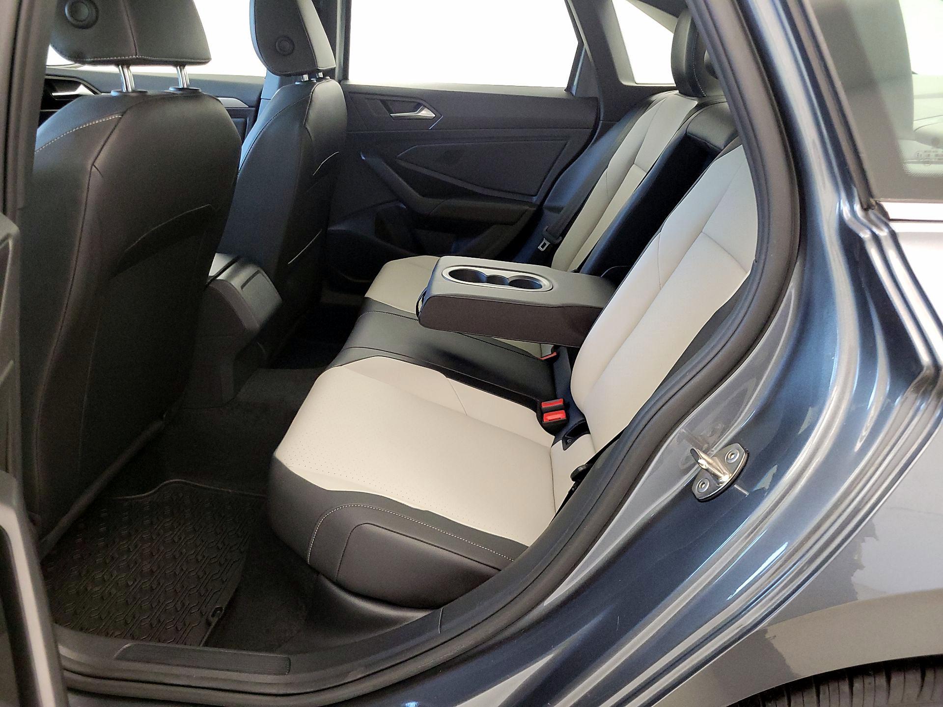 Thumbnail: 2019 Volkswagen Jetta - 20